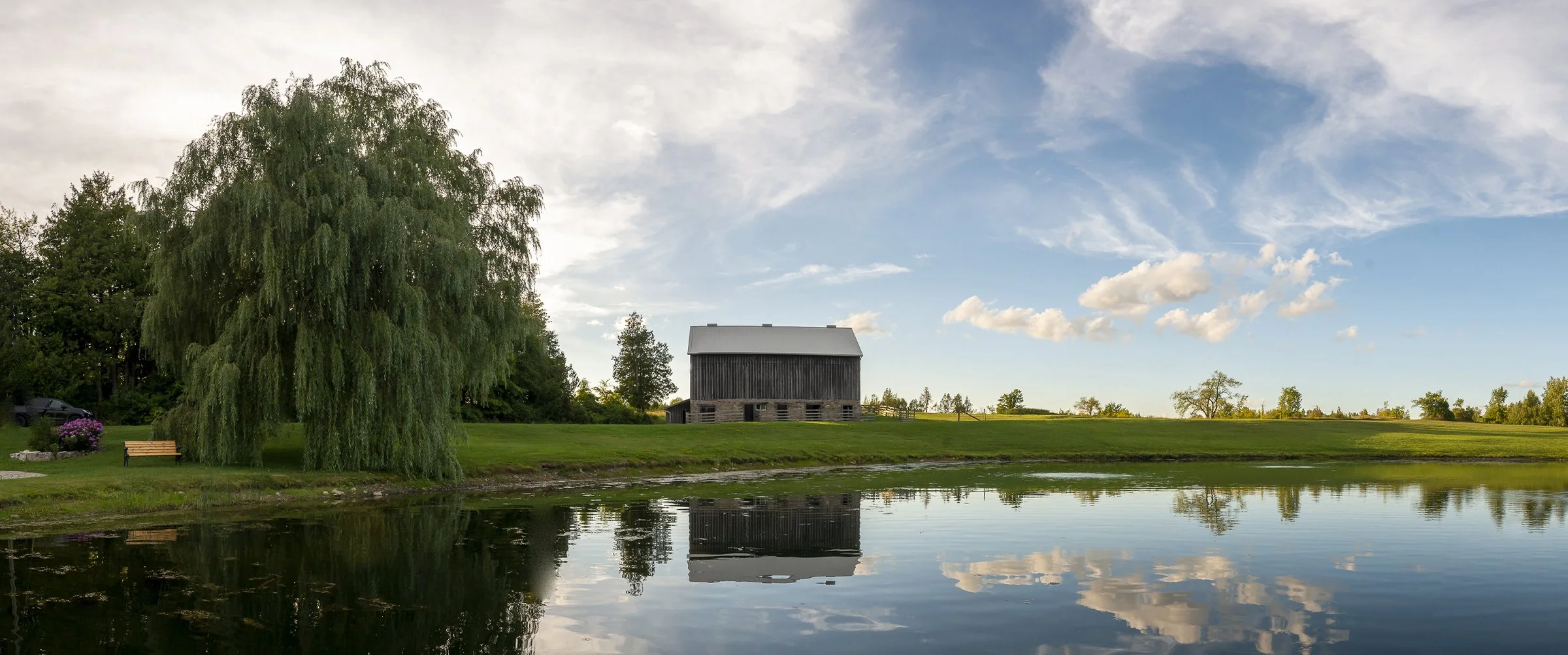 The Hummingbird: Barn Wedding & Event Venue near Toronto
