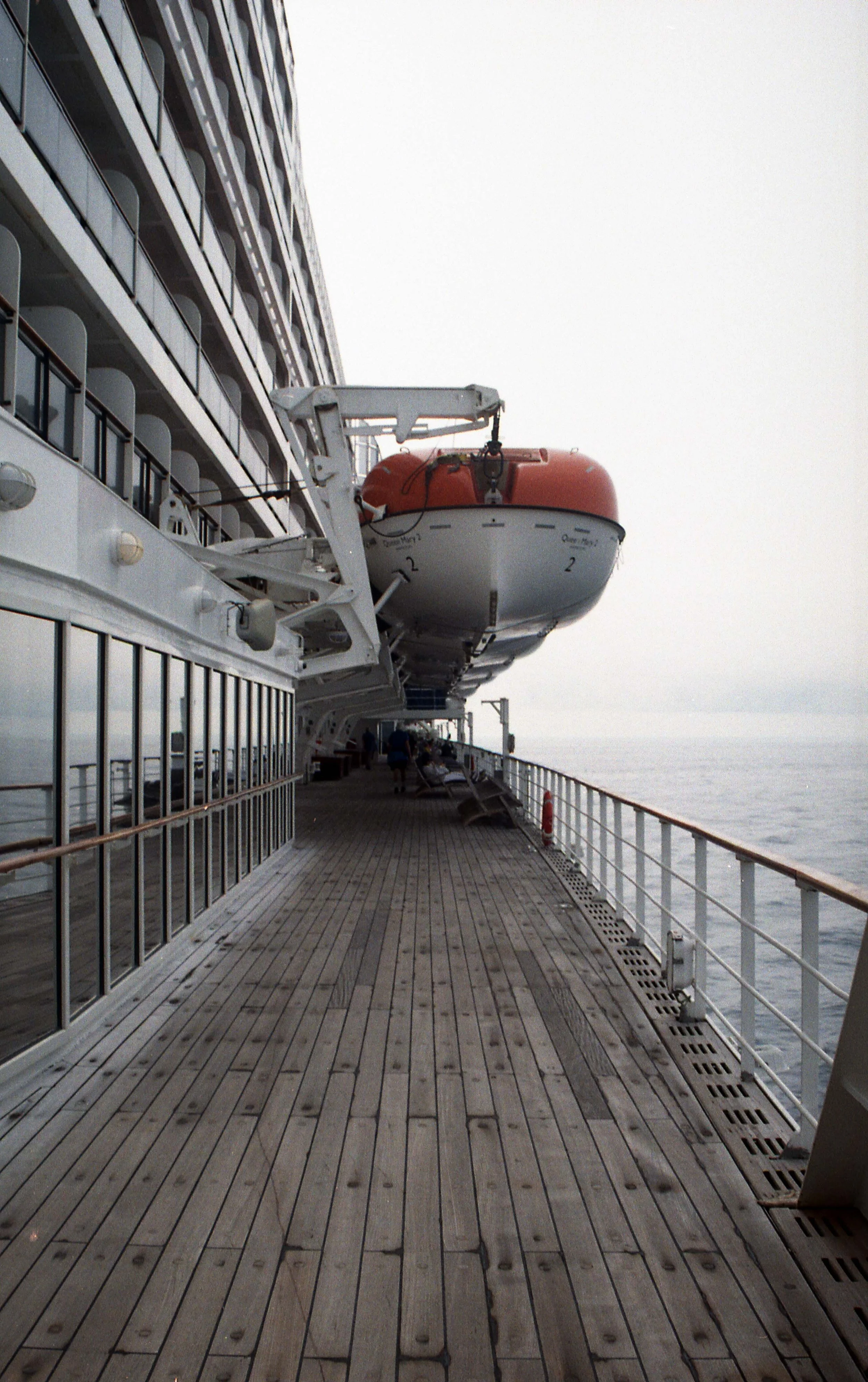 QM2048.jpg