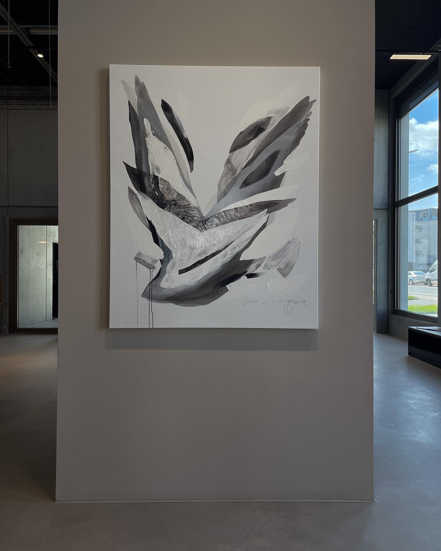 IMAGINE - Art Series 2023 | PAINTING NO. 1 | 120 x 150 x 4,5 cm | mixed media on canvas | available 

SOLO EXHIBITION 👉🏼 @hausdesgutenwohnens 

#feelcreatelove #imagine #artseries #interiorart #artpiece #artistsoninstagram #artforhome #artcurator #