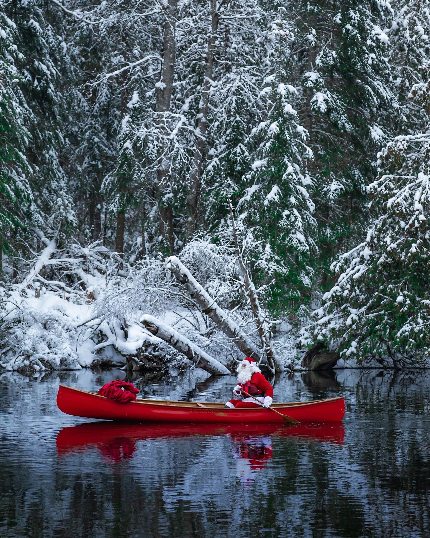 &ldquo;Believe &amp; Paddle On&rdquo;

We&rsquo;ll be happy to personally deliver this large wall art print to a client in Toronto this coming week! She has opted for one of our favourite winter images from the North Pole.

If you&rsquo;re looking fo