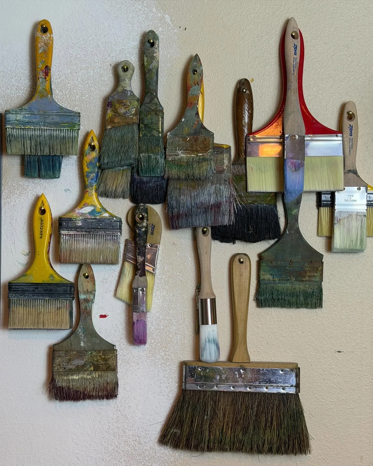 It&rsquo;s 2:30am here in California and I cannot sleep. So instead I&rsquo;m saying hello to you!

These are the brushes hanging on my studio wall.  I&rsquo;m a bit of a brush hoarder (slight exaggeration)&hellip; and yes, I have even more not pictu