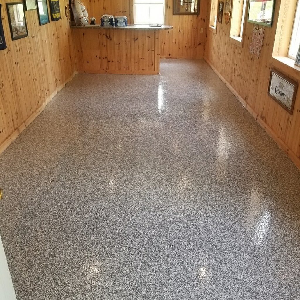 After and before 
#epoxyflooring #polyaspartic #basementrenovation #finishedbasement 
#homeimprovement #renovation