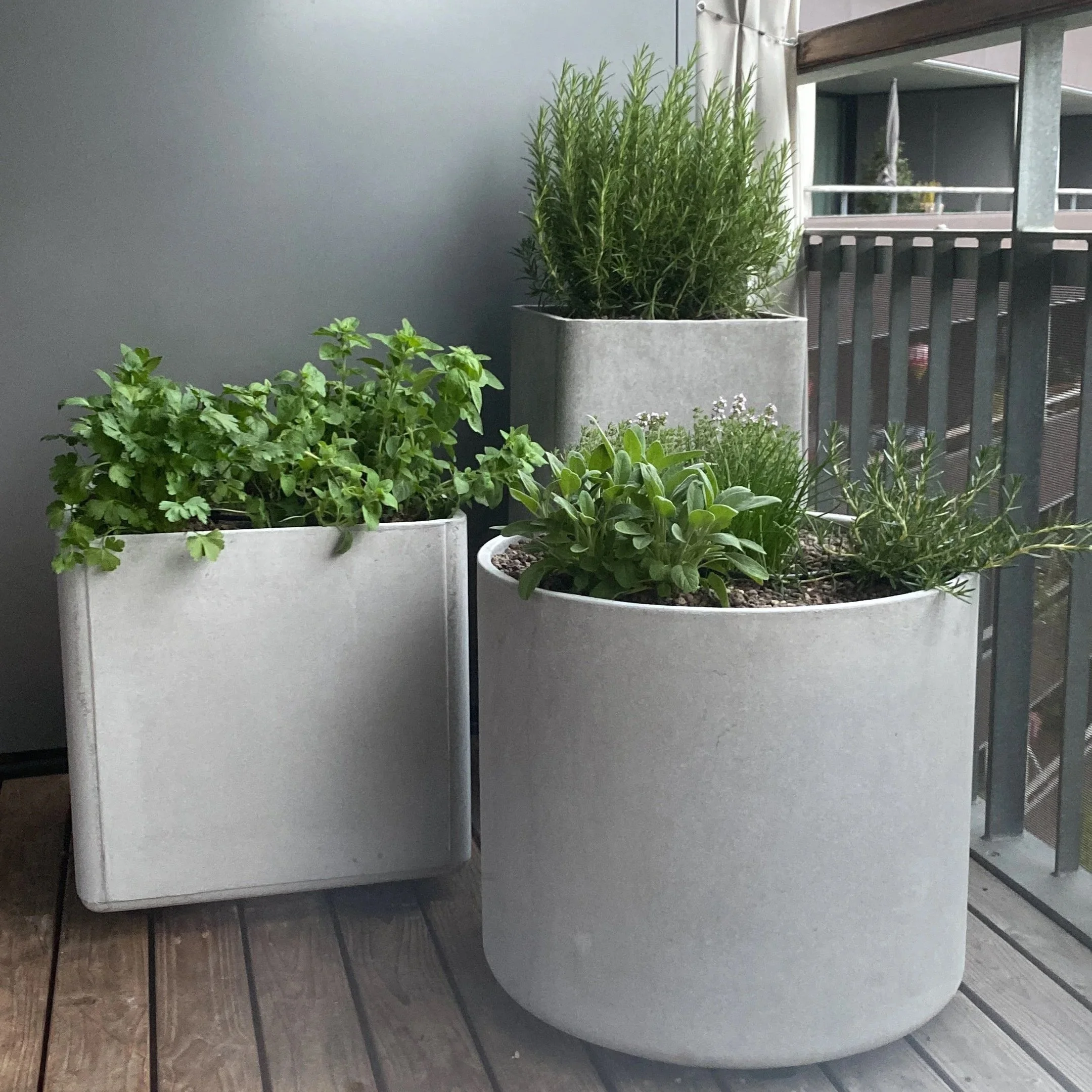 Swisspearl Delta mit Kräuter