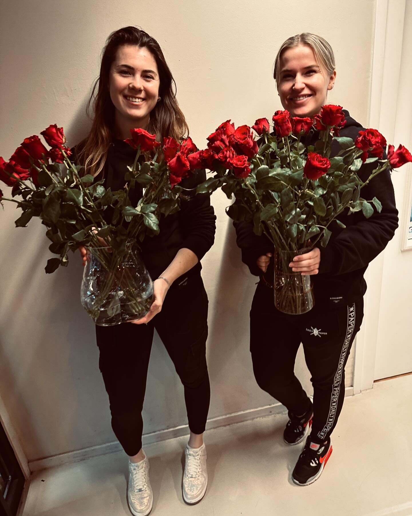 Wie van onze sportende ladies komt vandaag een roos halen!
Fijne Valentijn!