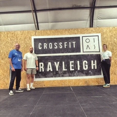π Supporting Young People Through Movement π
Today our CEO, David Sollis, and Head of Operations, Sophie Cooper, visited our CrossFit Teens partner Damon Fouch at his @crossfitrayleigh gym.
We’re now 5 weeks into the project, with 16 young