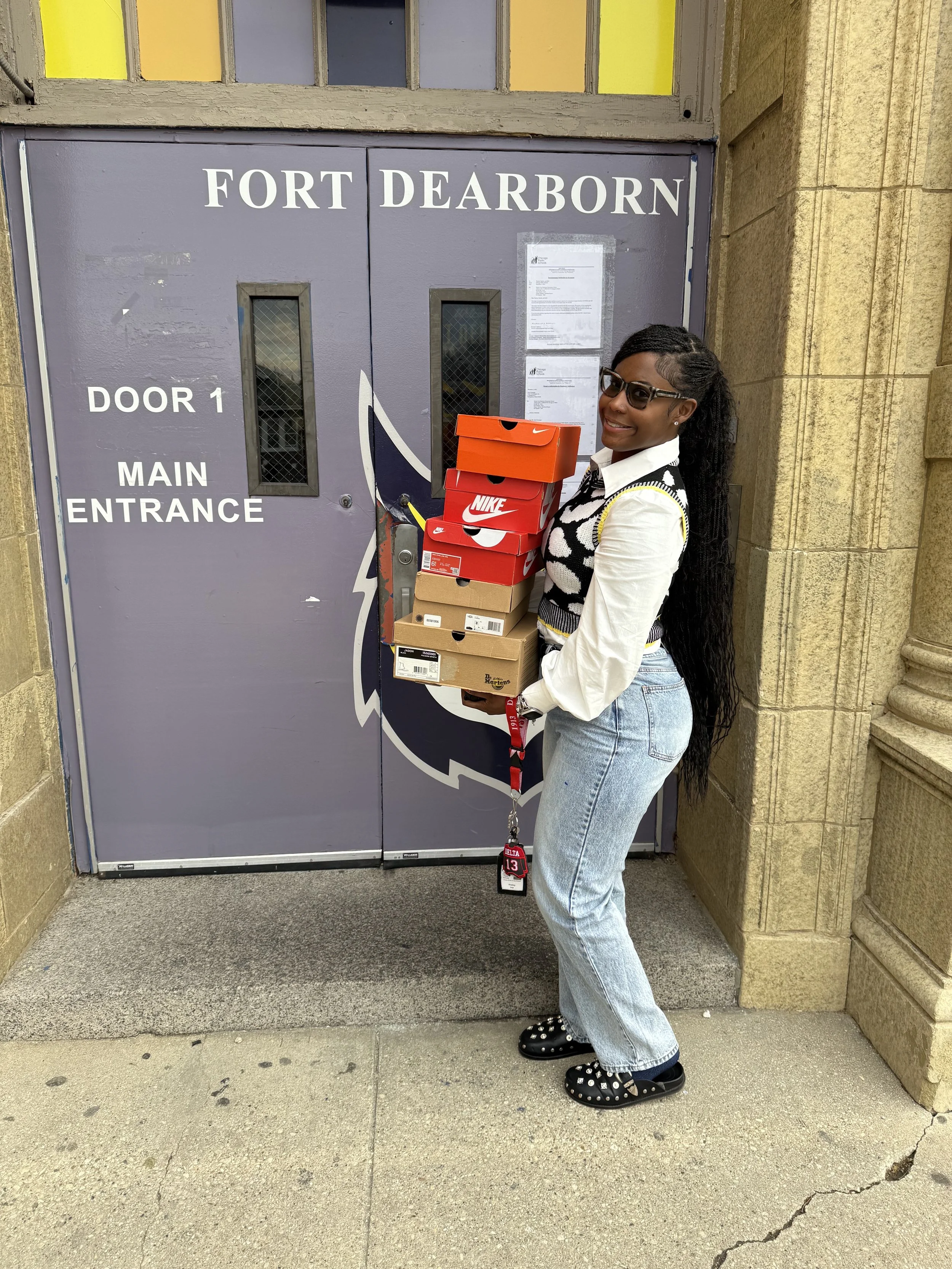 street threads - fort dearborn.jpg