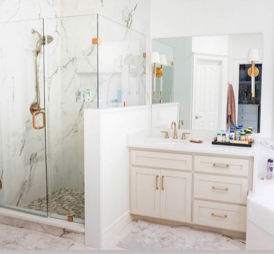 This project is finished and it was a joy to help design. Starting from the beginning picking out paint colors, tile, hardware, layout, and lighting from ESI designs. Loved helping my clients vision of an updated functional space to come to life. Swi