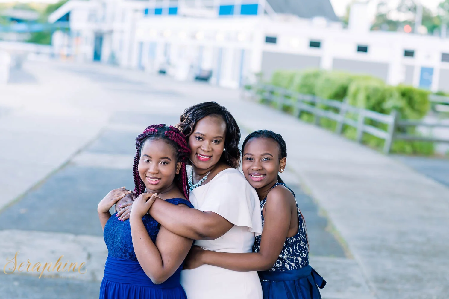 What to wear for outdoor family portraits