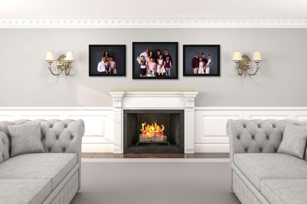 Seraphine Photography - Room  with Family Portraits hunged on the wall.jpg