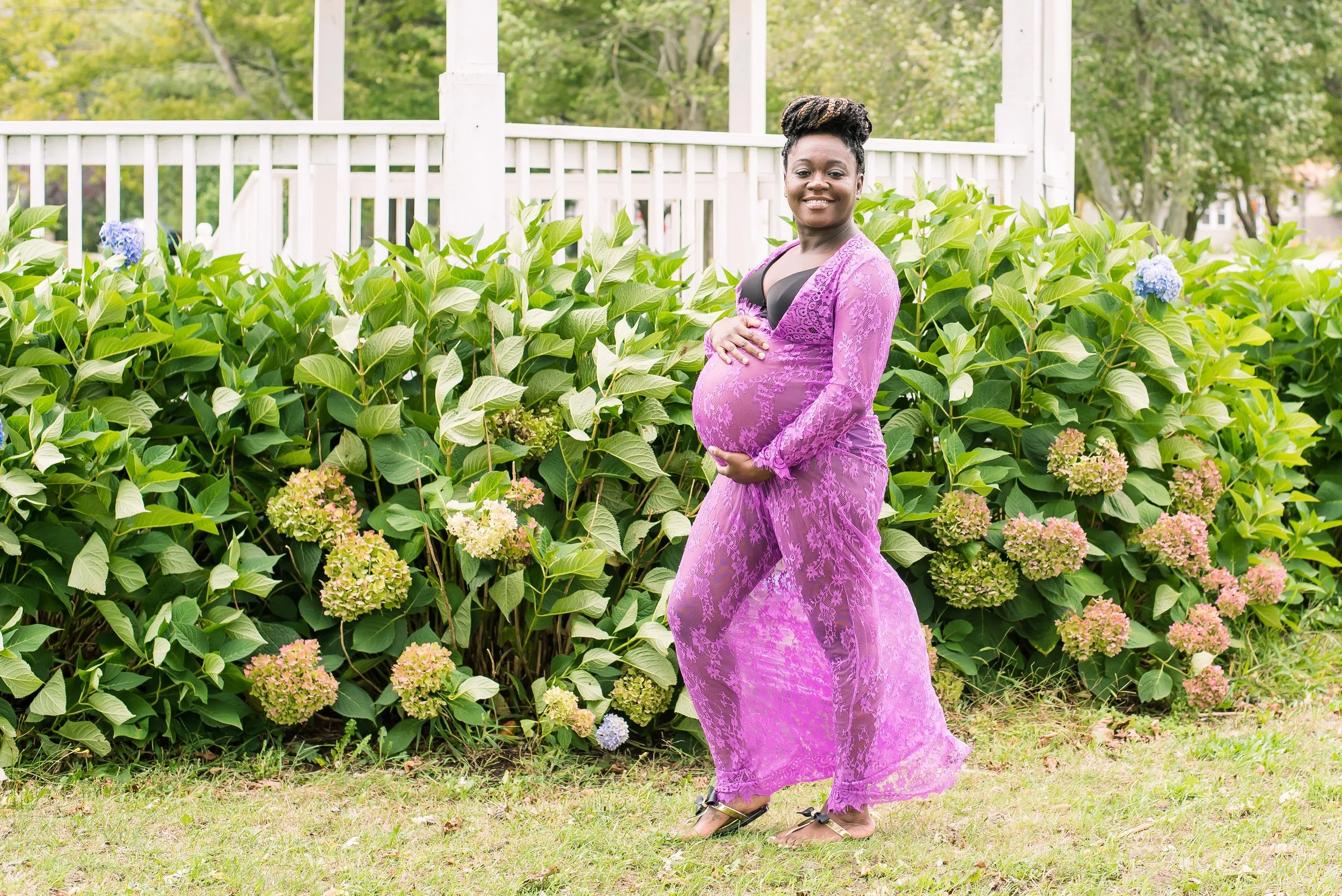 Outdoor Maternity Session at Belcher Park Randolph MA — Seraphine