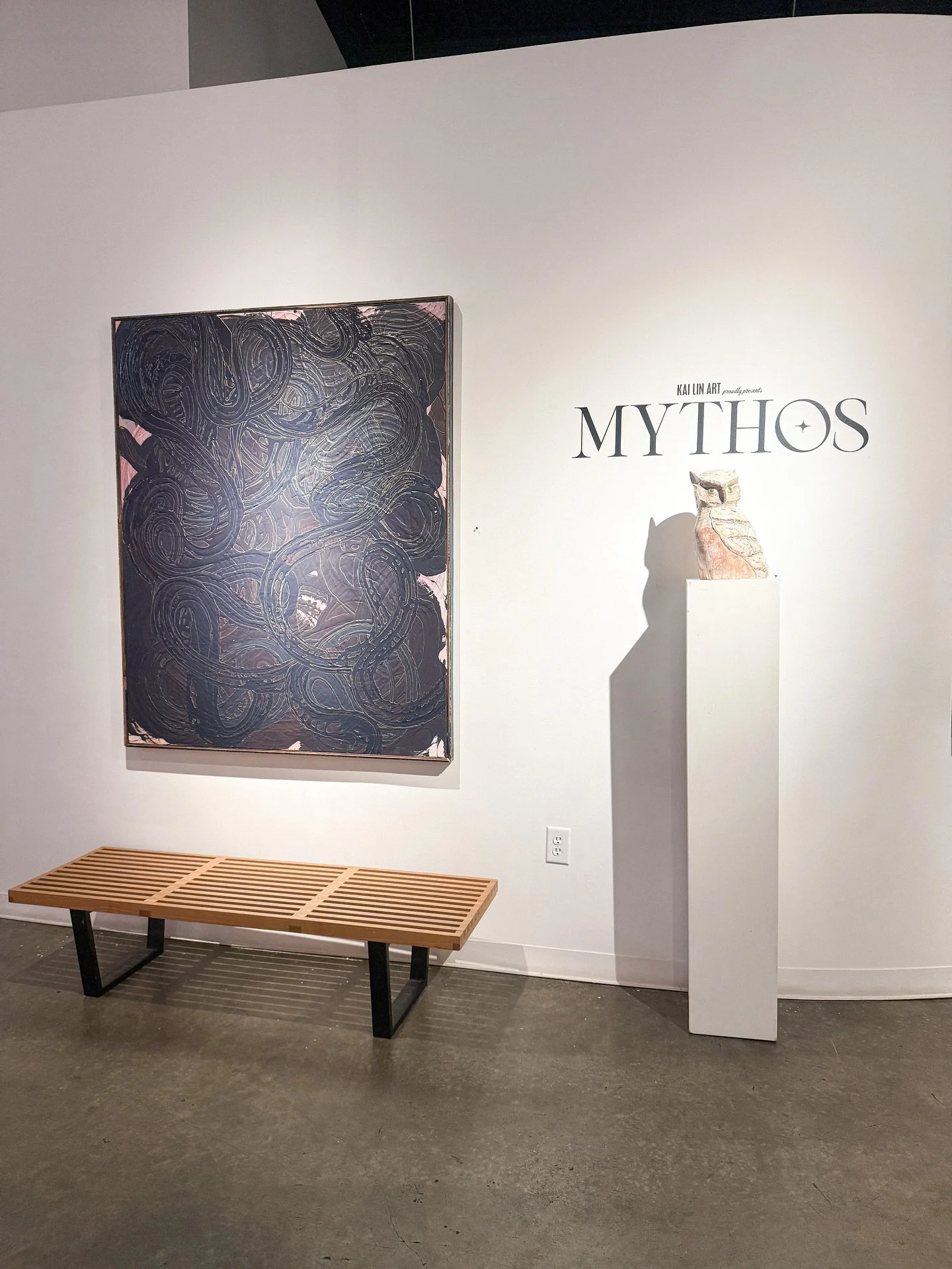 Just a little recap of an amazing, art-filled weekend with some of my favorite people 🥰 Kicked it off with the opening of “Mythos” at @kailinart, and selling one of my largest paintings yet! 
We kept it rolling all weekend, attending so