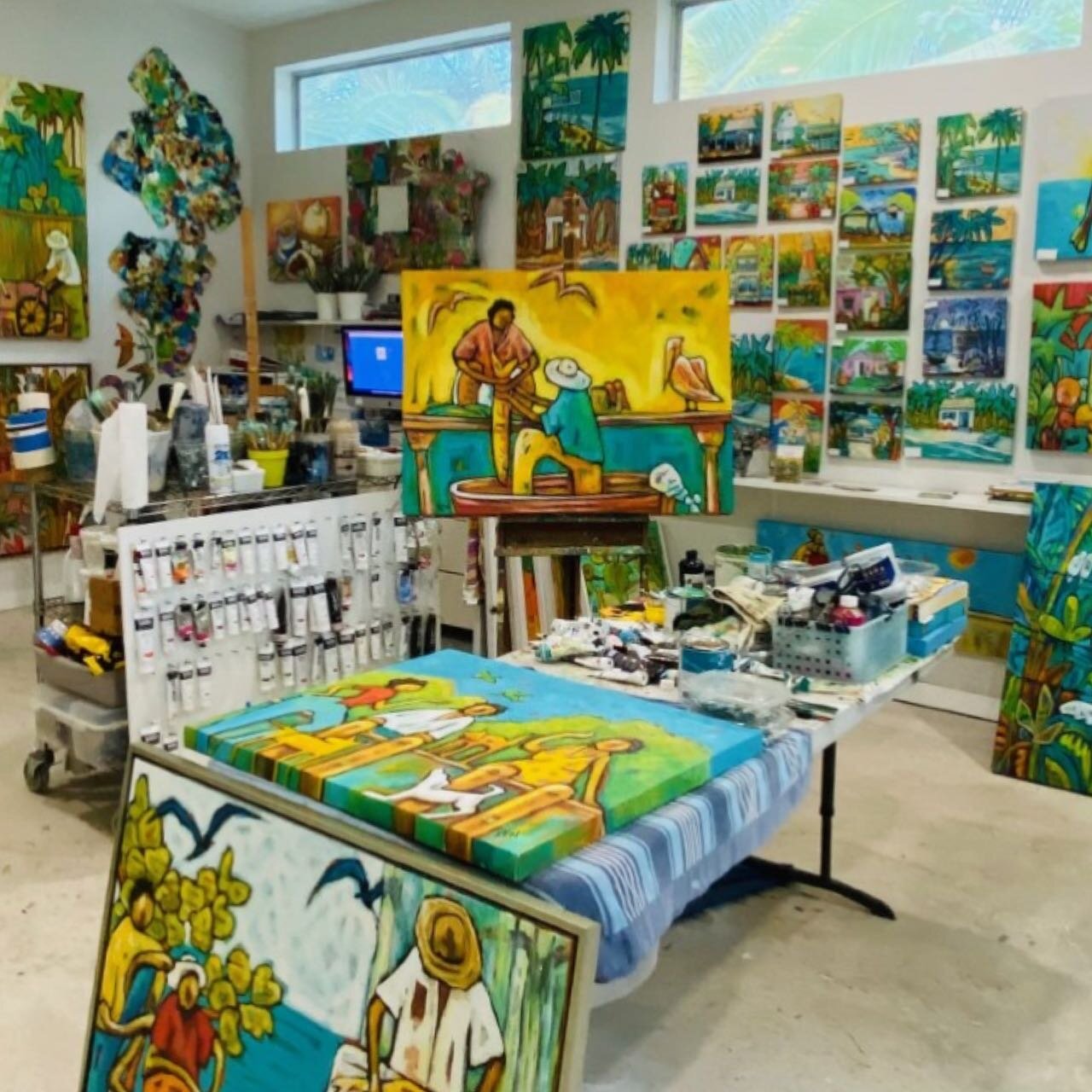 Eleven artist studio&rsquo;s will be open to the public during Cayman Art Week including White Dog Art - the working studio and gallery space of artist Renate Seffer. Originally from Australia, Ren has become known both locally and internationally fo