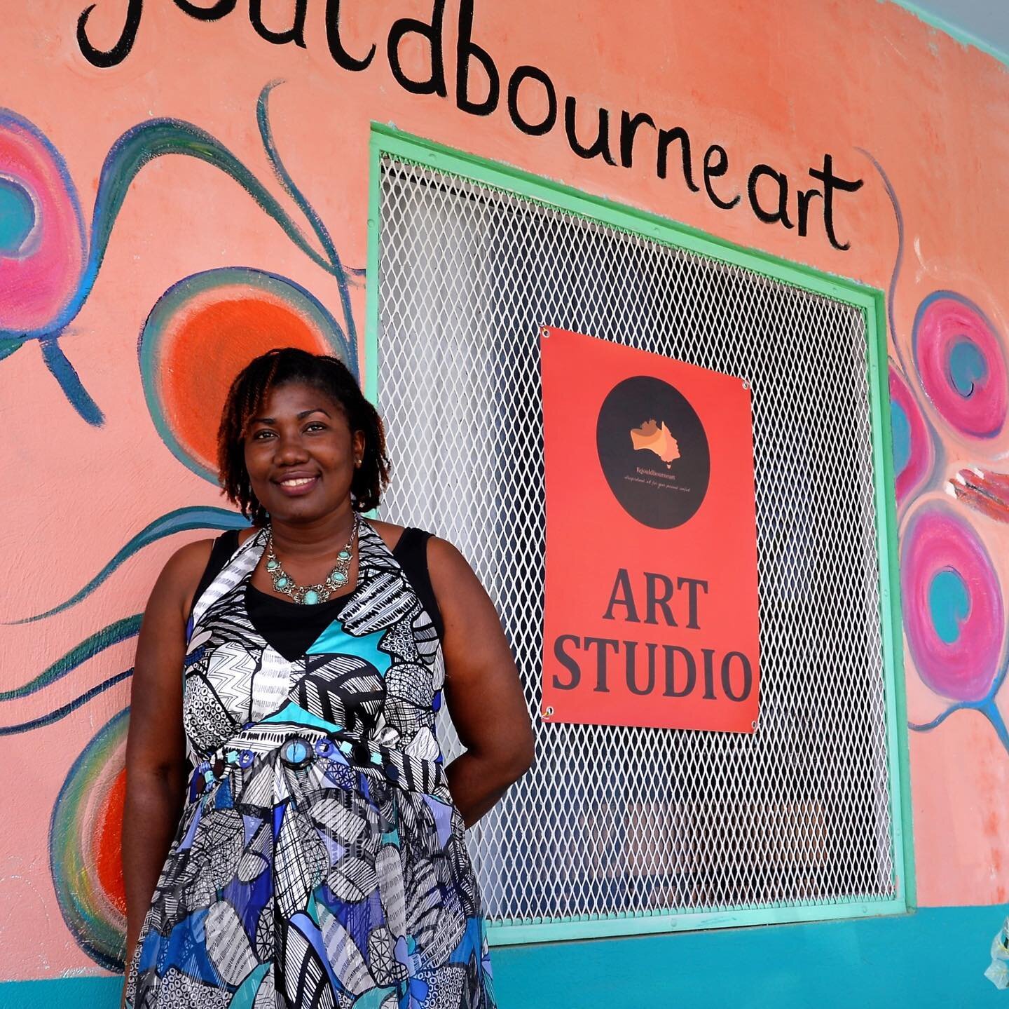 Located in West Bay, the Kgouldbourne Art Studio is new to Cayman&rsquo;s gallery scene, having opened in late 2021. The gallery features work by its namesake artist and teacher Kaydia Gouldbourne. The studio showcases Kaydia&rsquo;s fine art and jew