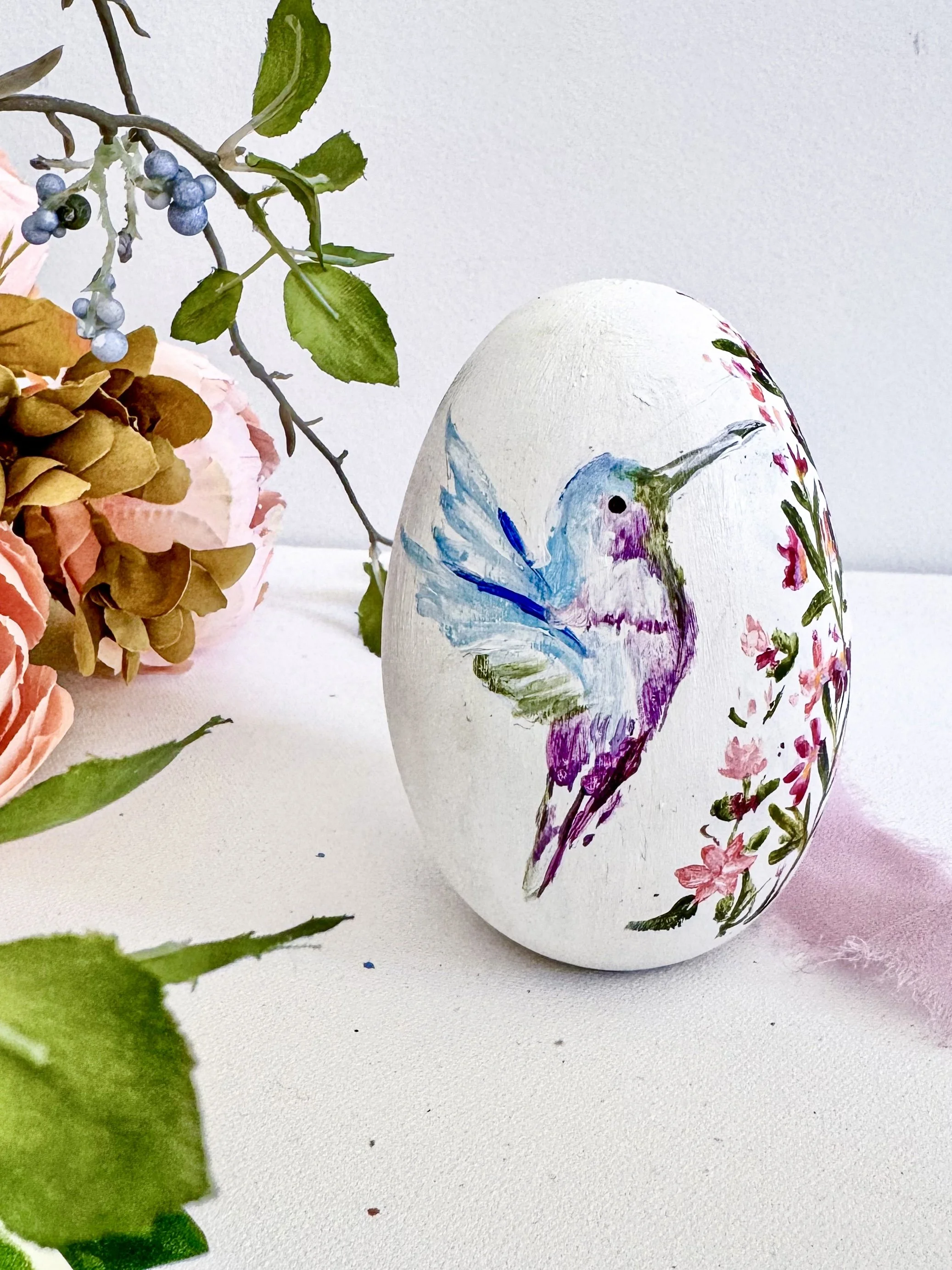 Hummingbird egg.jpg