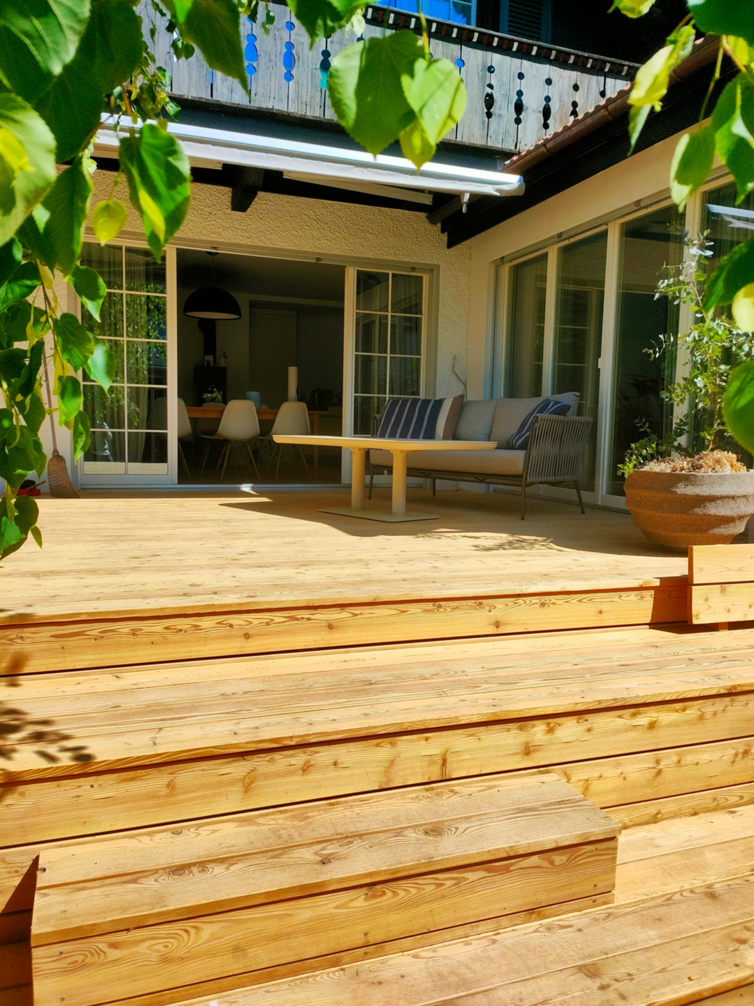 Sitztreppe | Thun | Holzboden | Terrasse | Lärche | Bern | Interlaken