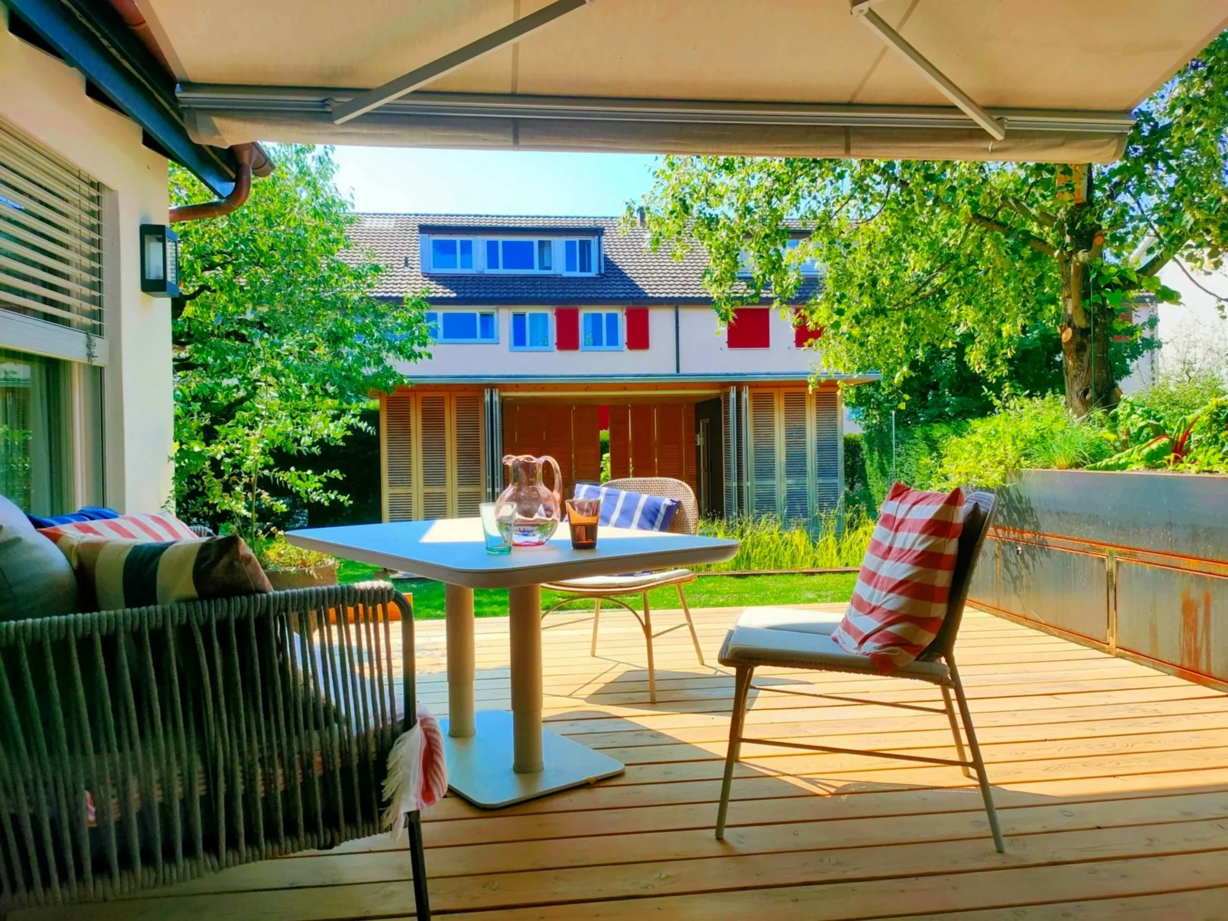 Schwimmteich | Biopool | Holzterrasse | Corten | Thun