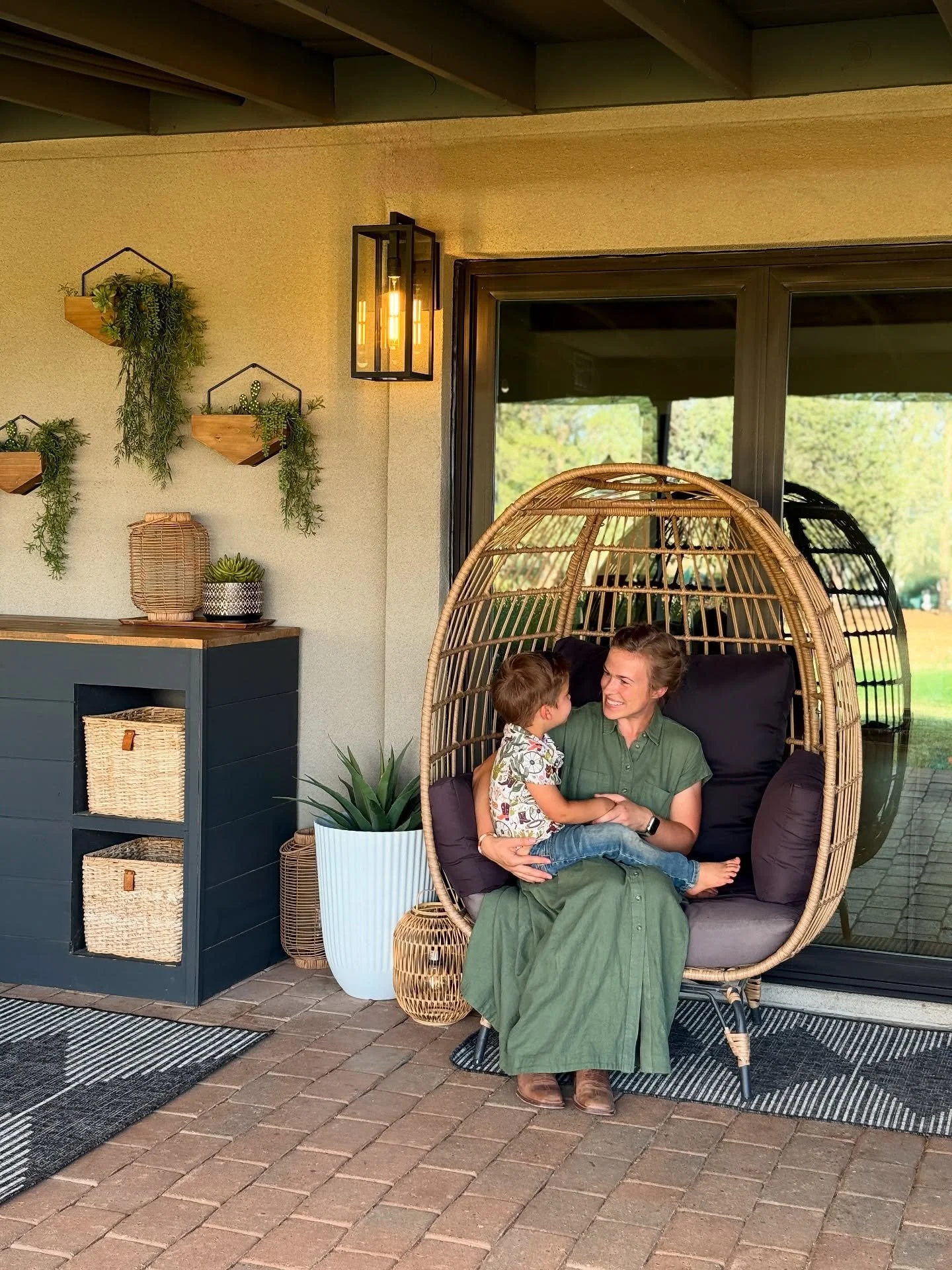 Life Lately❤️🏠🌵🌻🌅🌧️ 🫶🏼 
-Life lately has been busy, but full of blessings and gratitude! Jaylon&rsquo;s recovery has been going Very well, and he is starting to walk around without crutches about half the time. Next week it will have been 5 mo