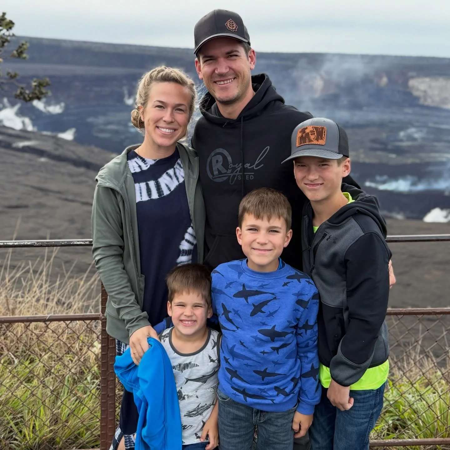 Life Lately🫶🏼🌴🌊🏠🏜️🌵🐥🌅 
It has been a LONG time since I&rsquo;ve done a &lsquo;Life Lately&rsquo; post so here&rsquo;s a recap:

-Trip to The Big Island Hawai&rsquo;i and Maui to see the active volcano Kilauea, waterfalls, mountains, beautifu