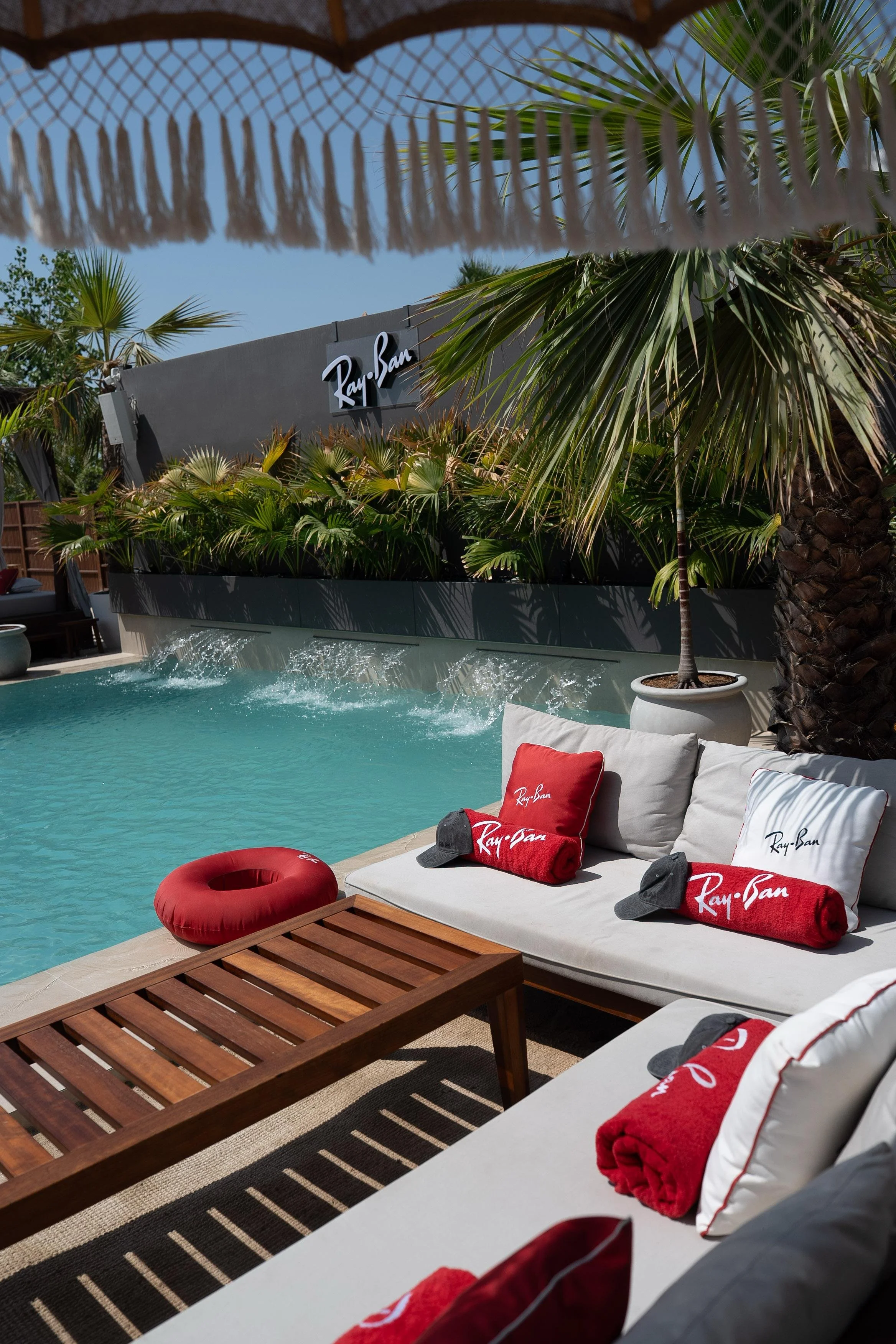 RAY BAN META TAKE OVER, GITANO DUBAI