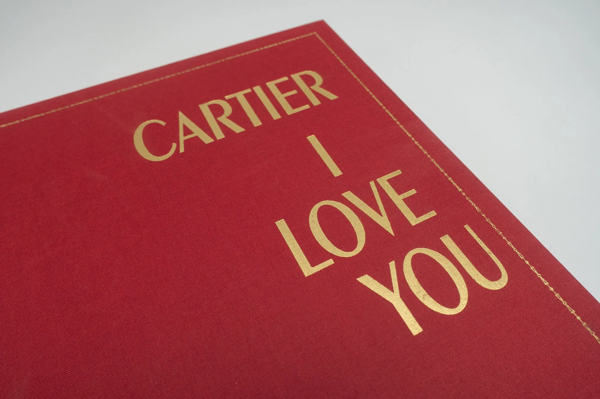 Cartier: I Love You: Exterior design