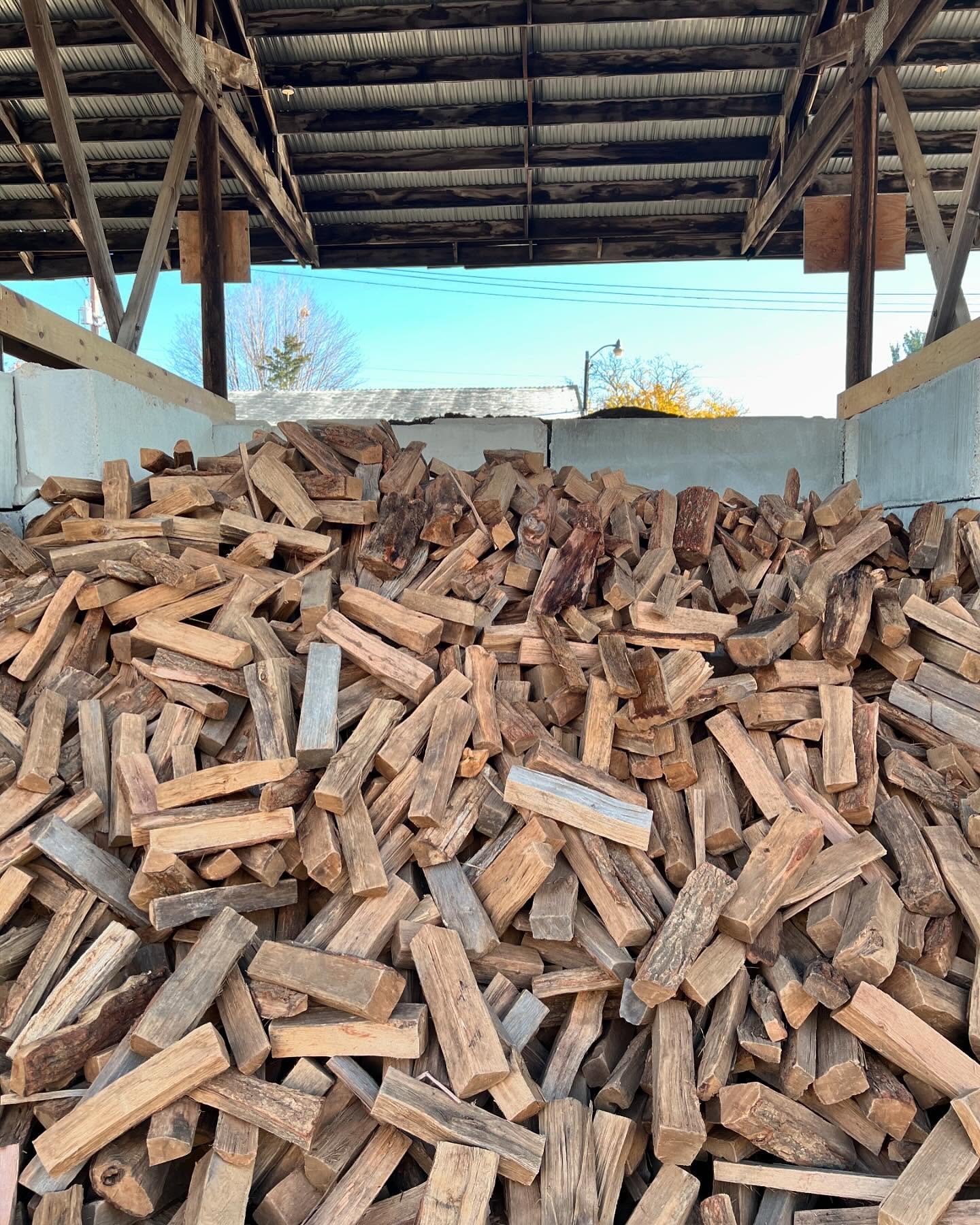 🔥🪵🪓 Kiln-dried firewood now available in BULK for delivery and in-store pickup! See link in description for more info &amp; to order!