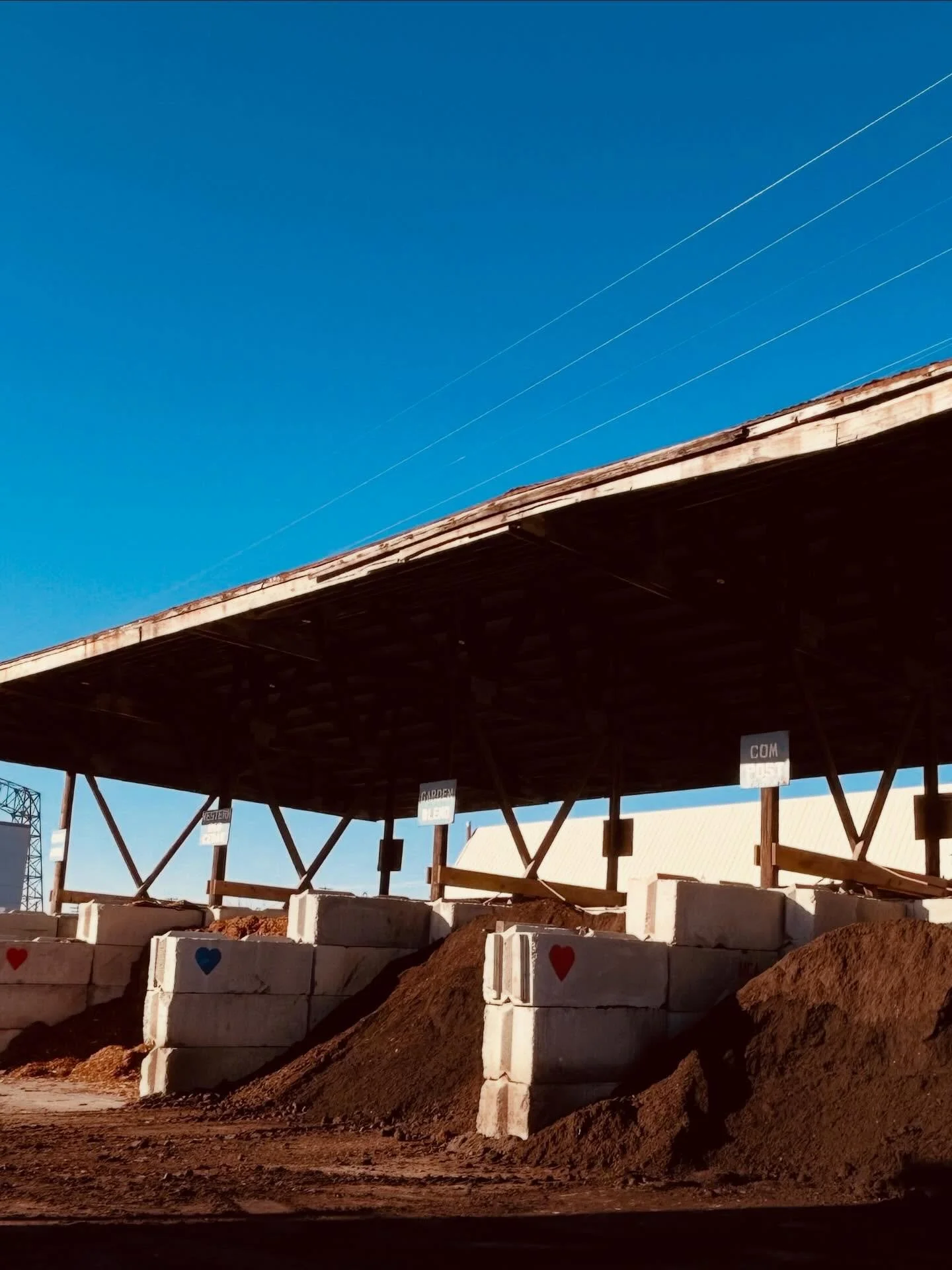 Growing veggies? Planting tomatoes? Got a stash of herbs? Growing a Little Shop of Horrors size pot plant? We got you! We have Organic COWSMO and Organic Compost!
