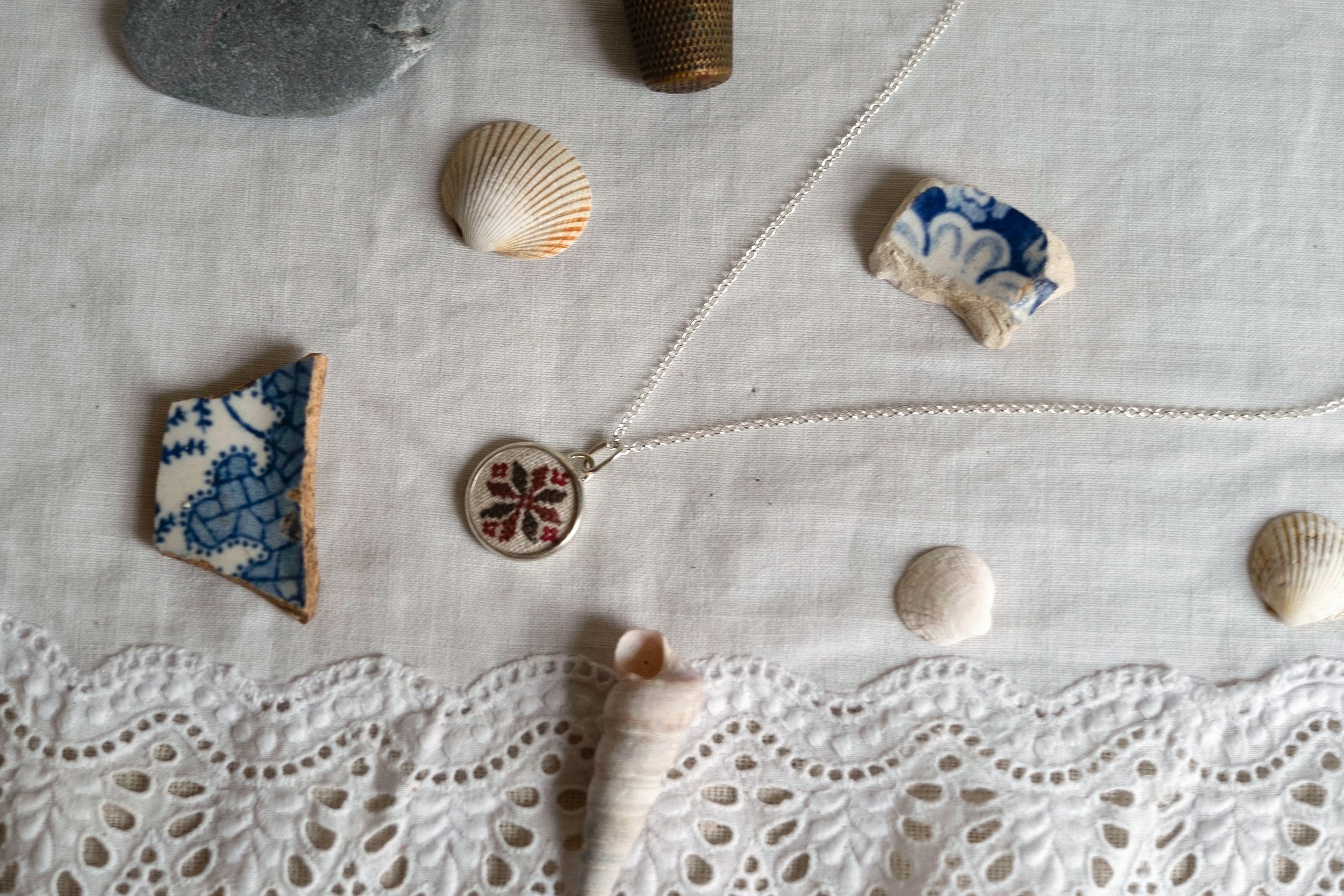 Embroidered Necklace - Star