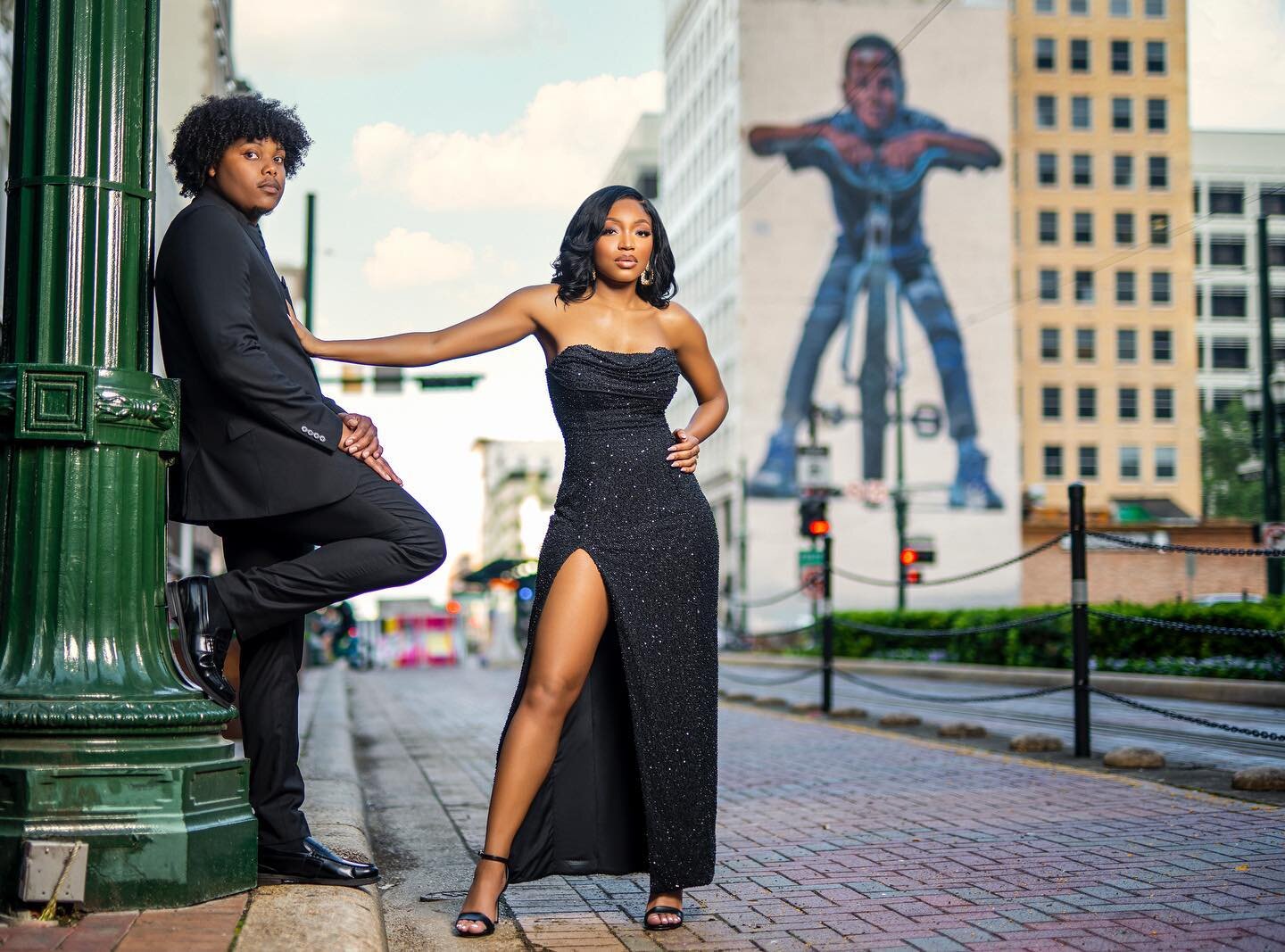 Moments X Winfreys.
.
.
.
.
.
In frame Chelsea &amp; Tra.
Behind the lens @breauxmoments