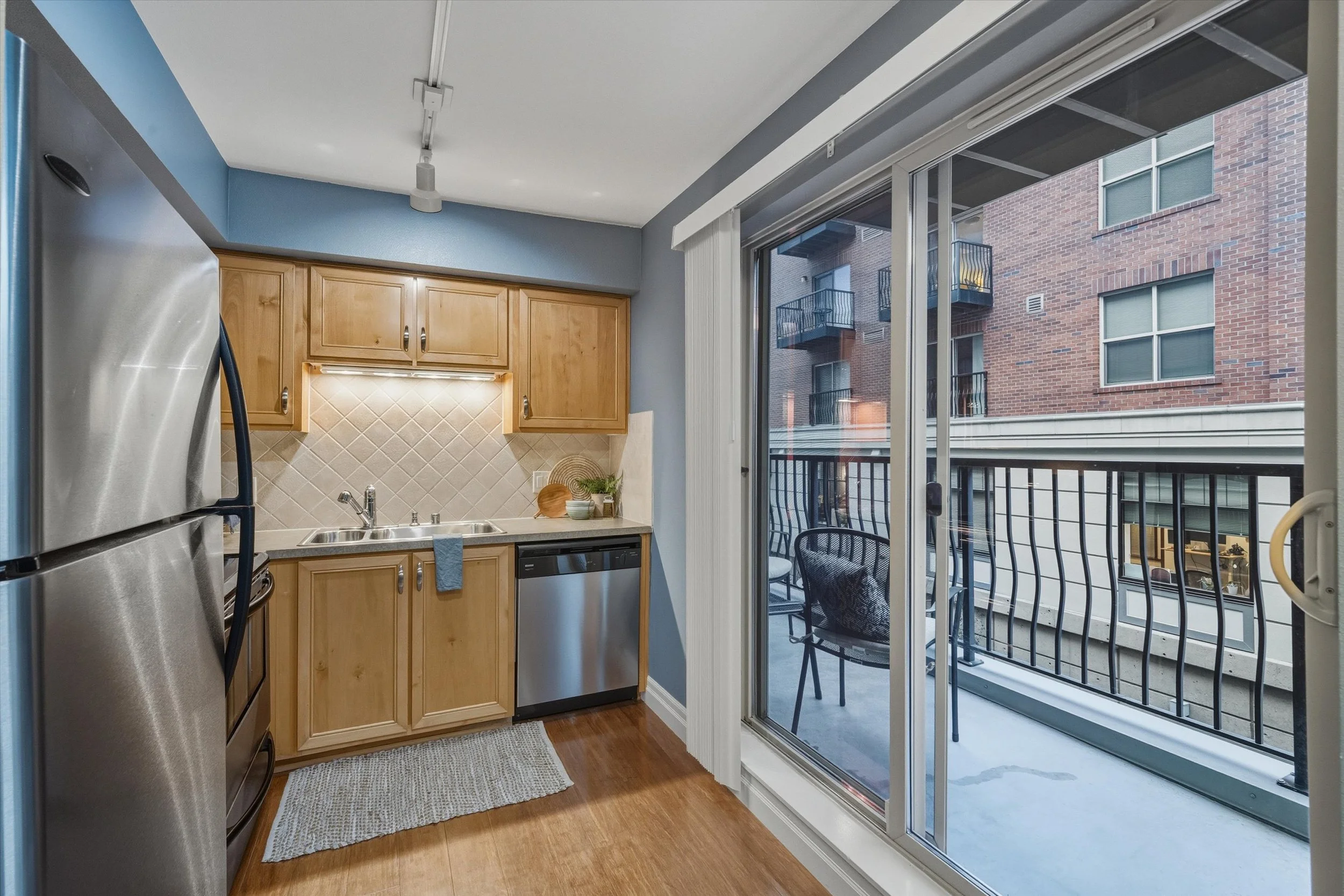 04-960 Harris Ave B307 (1).jpg