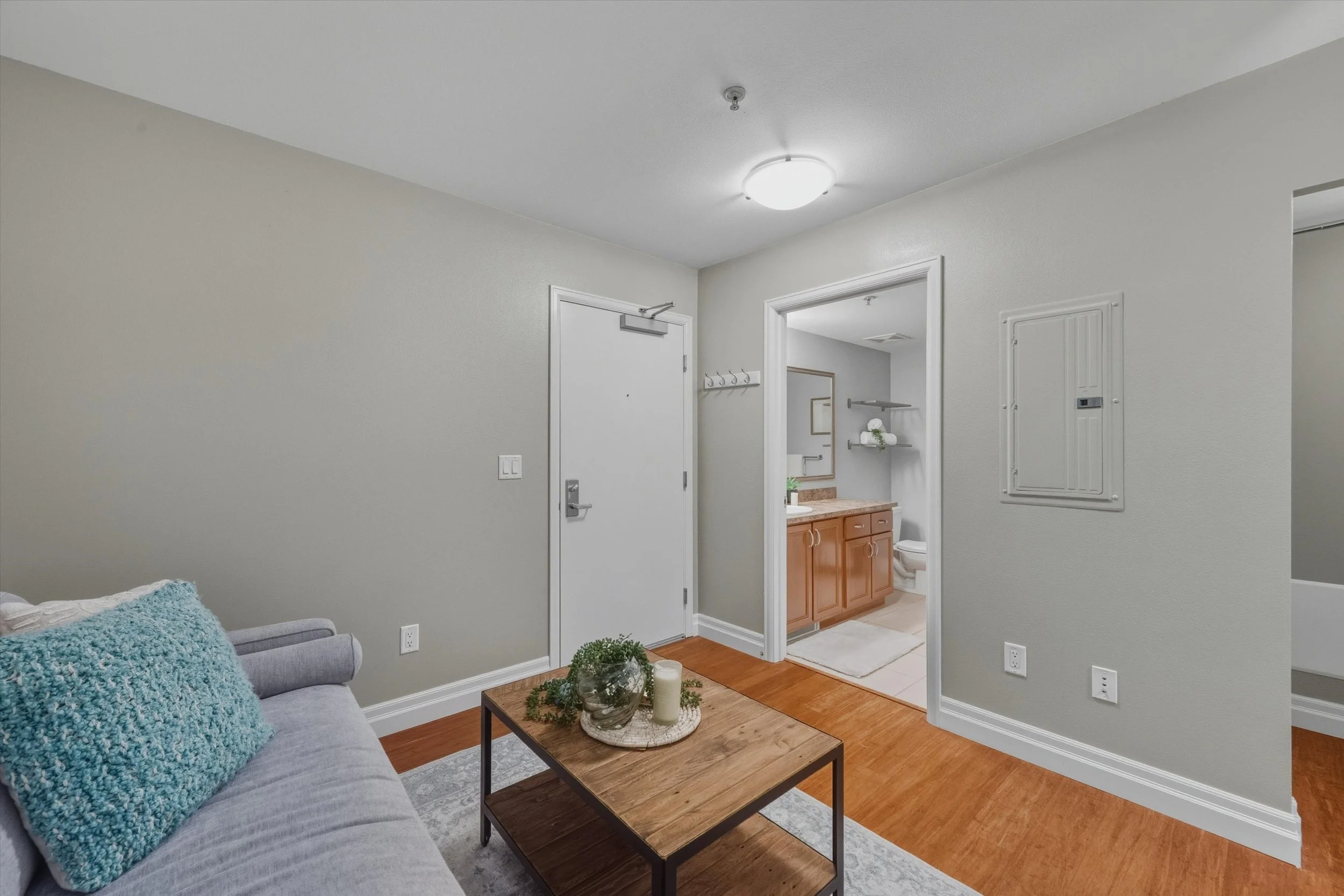 15-960 Harris Ave B307 (12).jpg