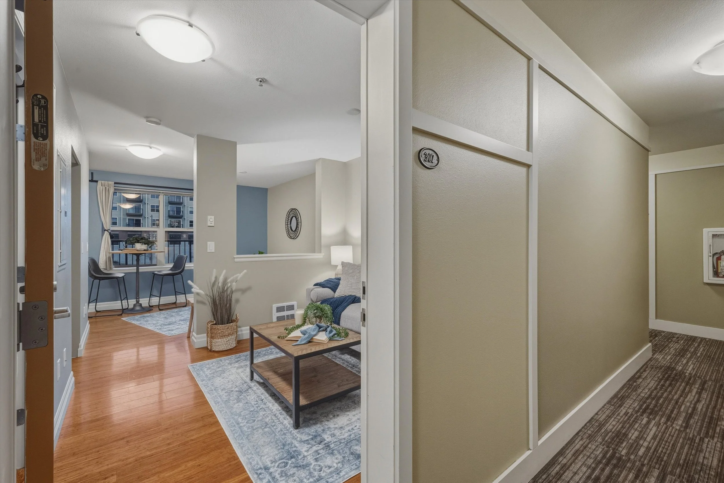 22-960 Harris Ave B307 (19).jpg