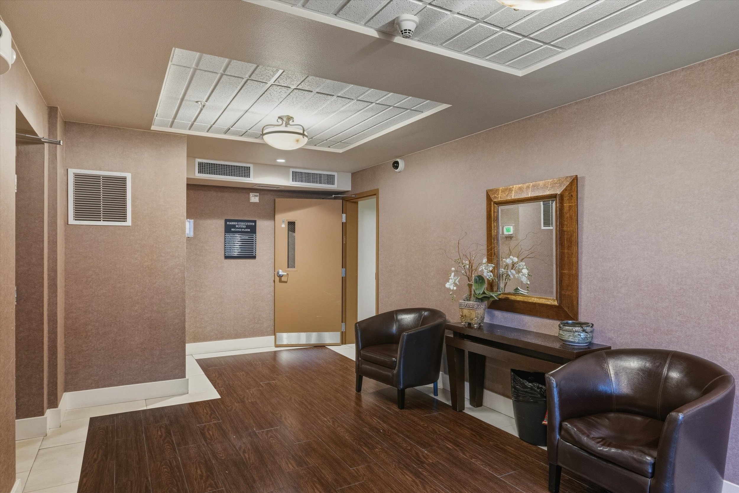 23-960 Harris Ave B307 (20).jpg