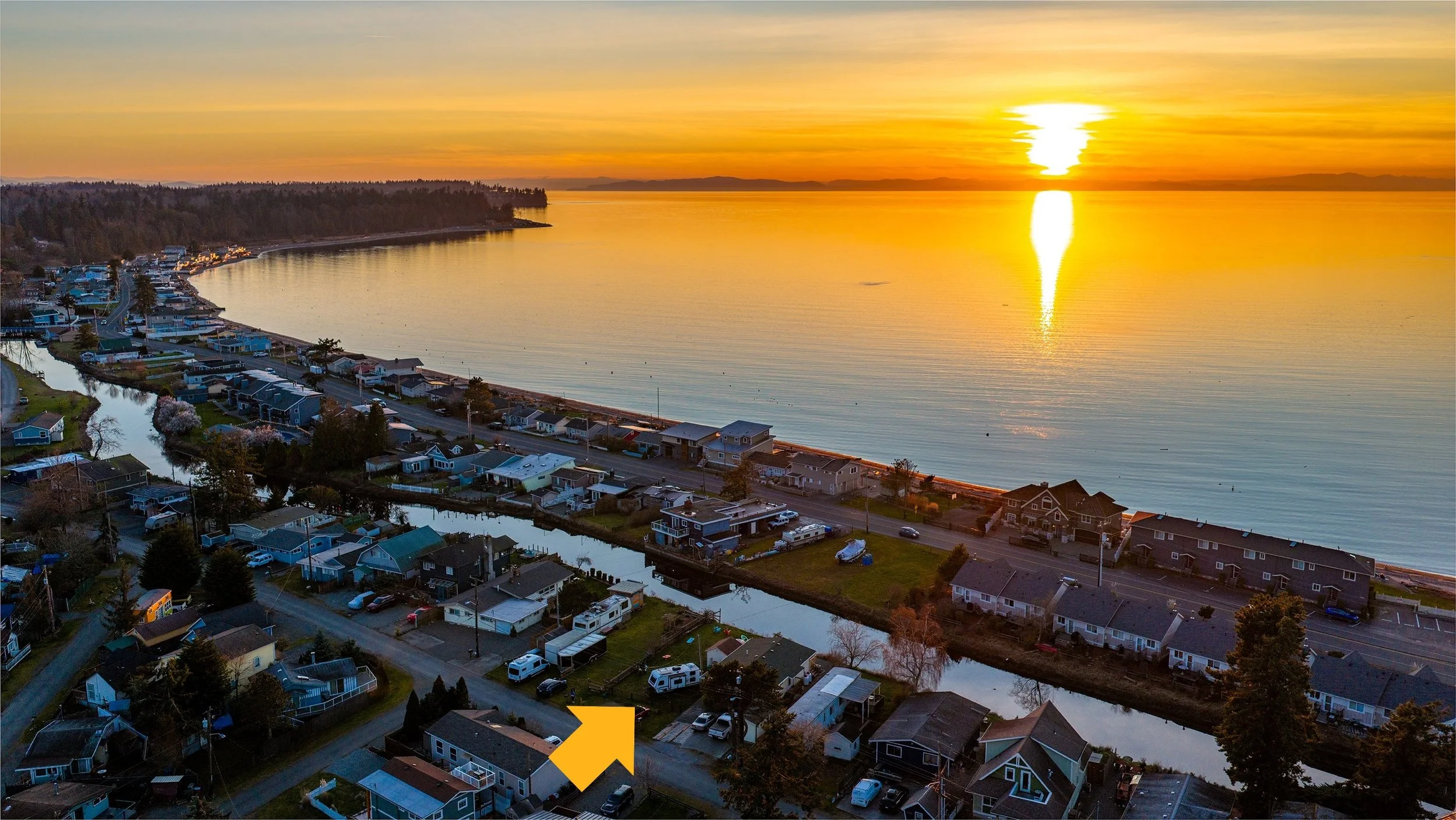 39-7563 Morrison Ave (40) - with arrow.JPG