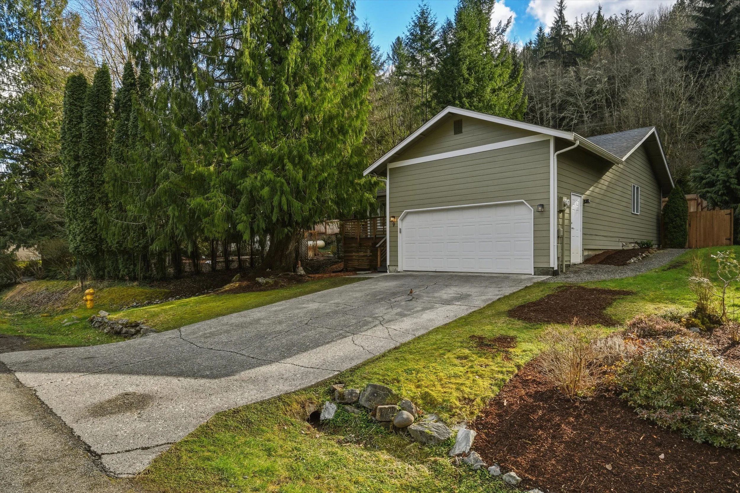 03-9 Sunnyside Lane (1).jpg