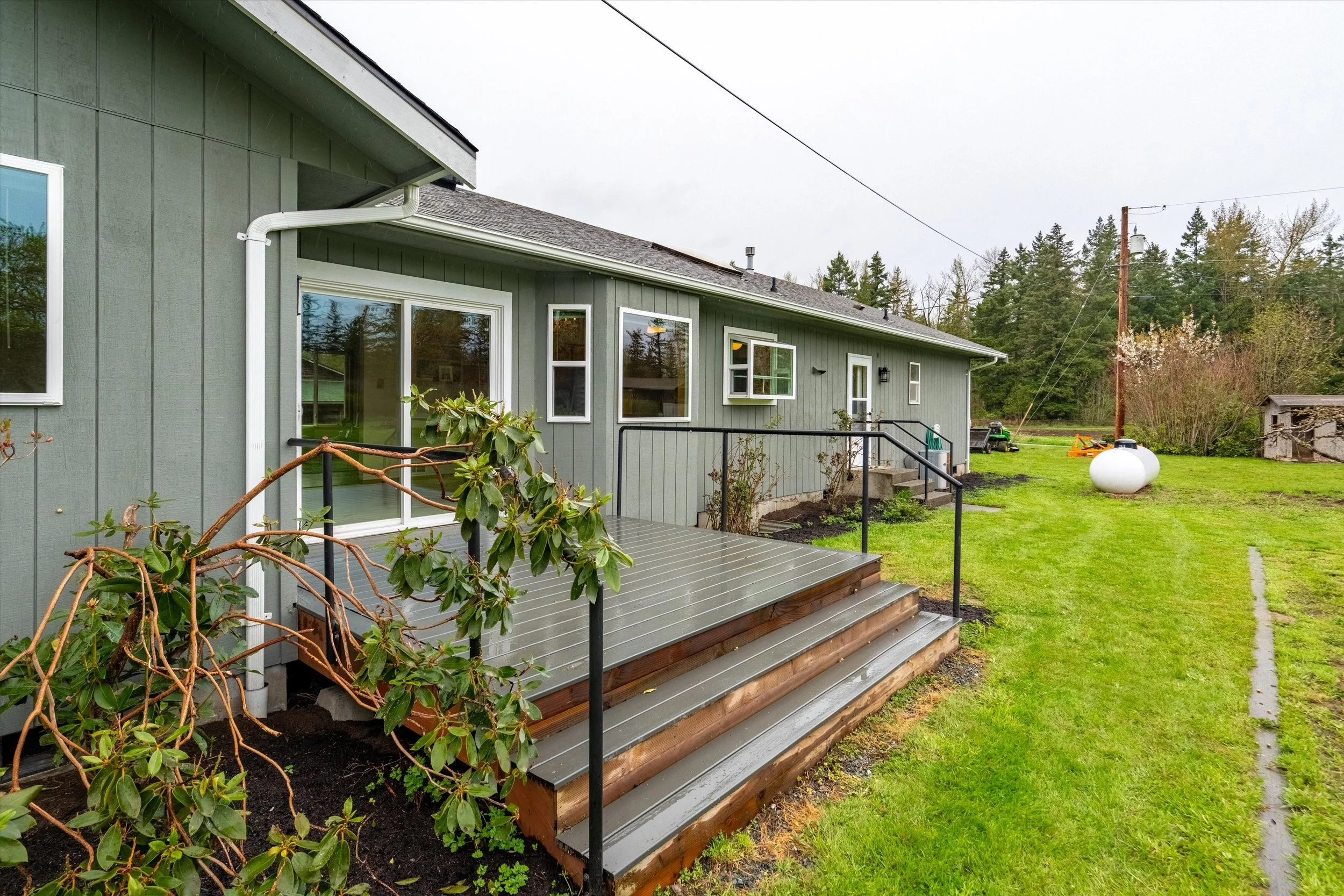 20-5581 Mission Rd exterior-19.jpg