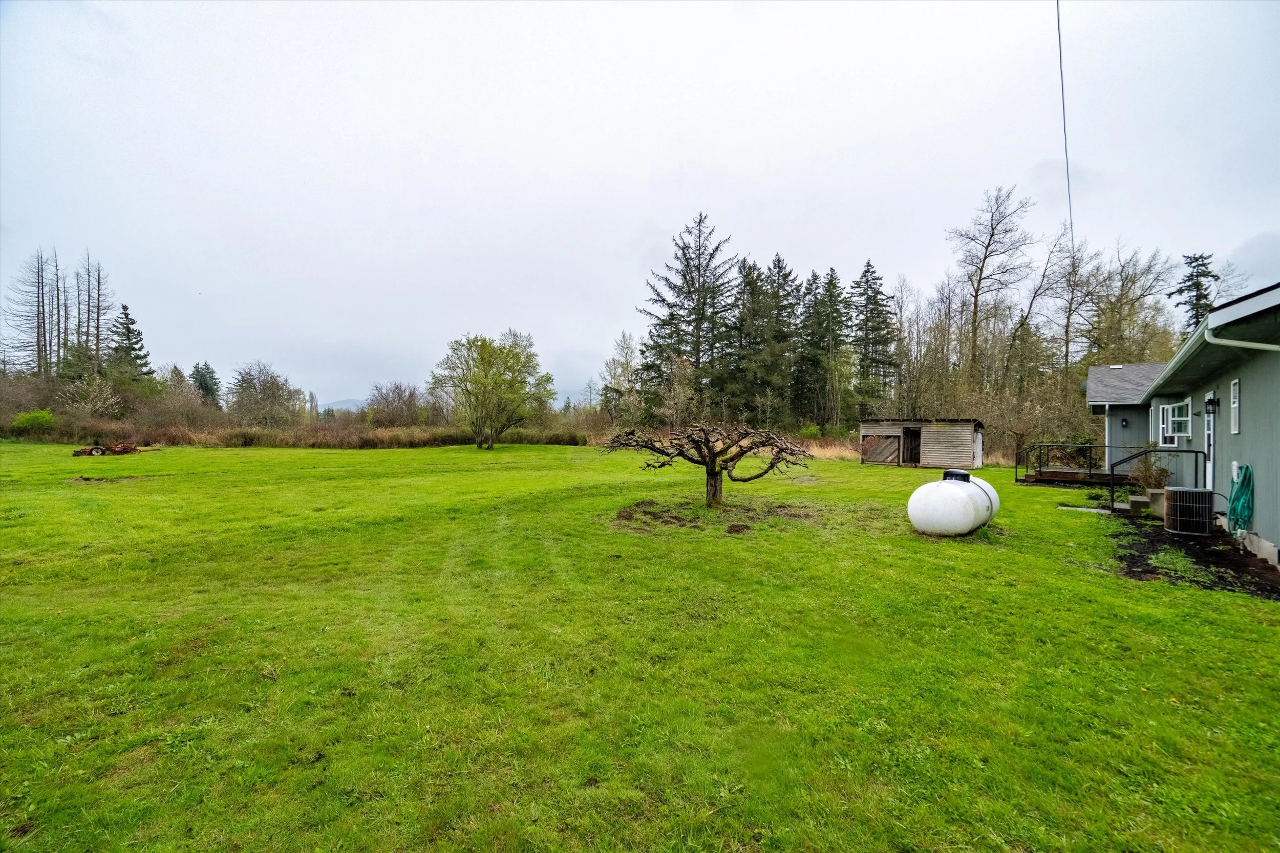 22-5581 Mission Rd exterior-21.jpg