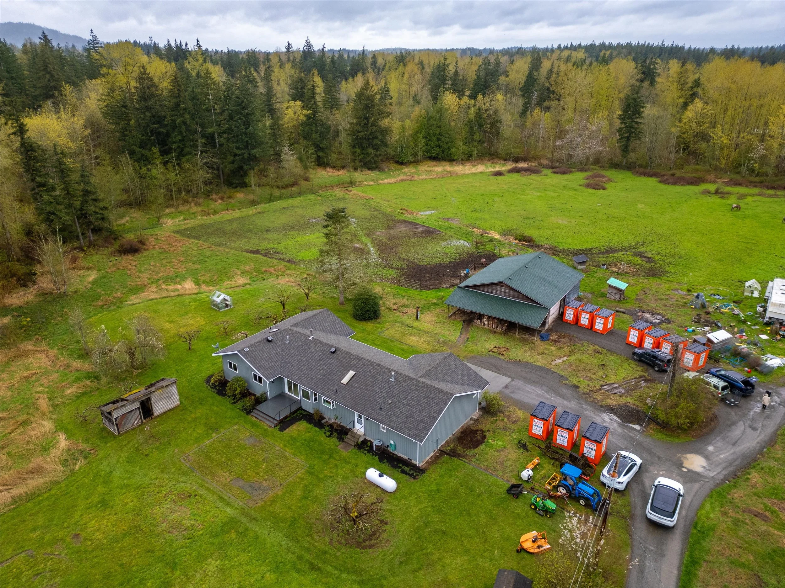 60-5581 Mission Rd drone-3.jpg