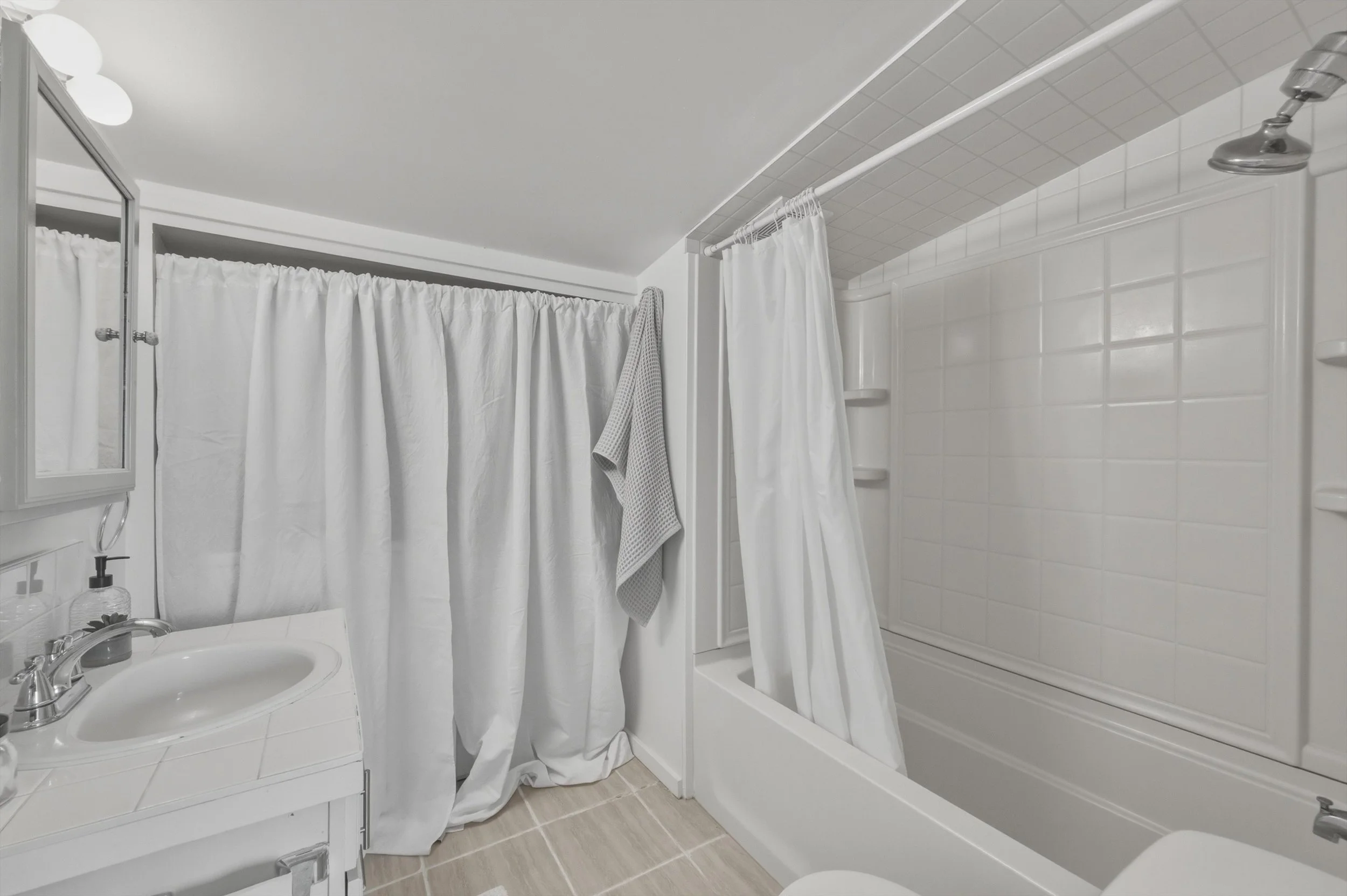 28-7403 Sunset Dr-35.jpg