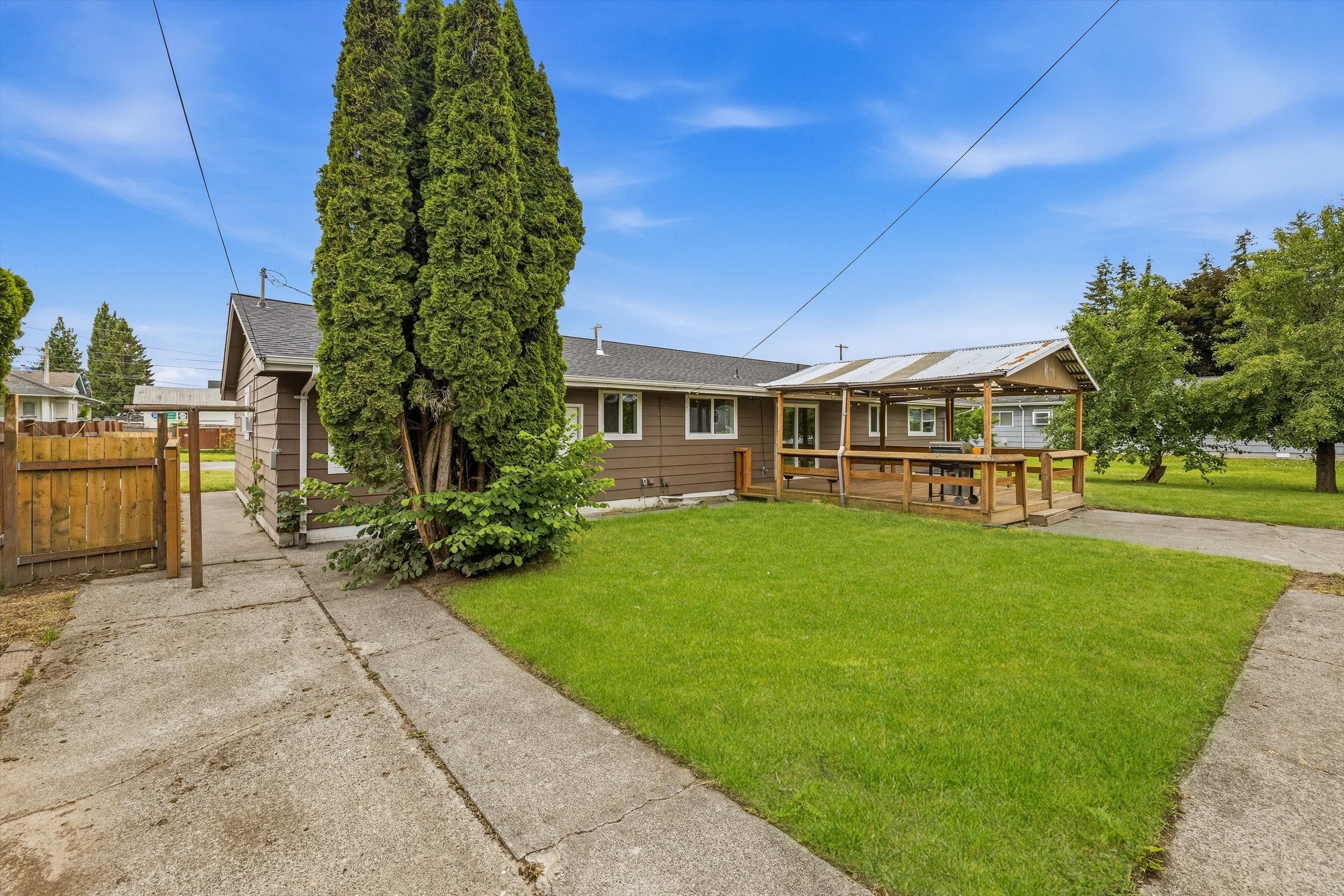 08-230 Cleveland St, Sumas-6.jpg
