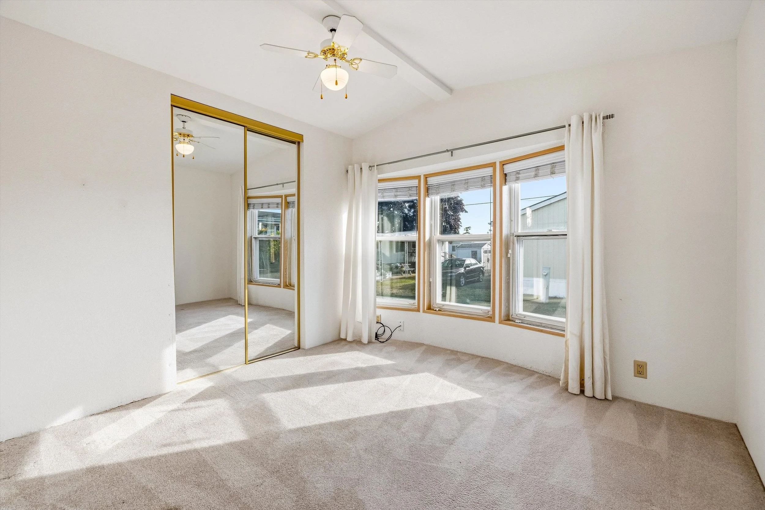 21-8080 Harborview Road, M190, Blaine-12.jpg