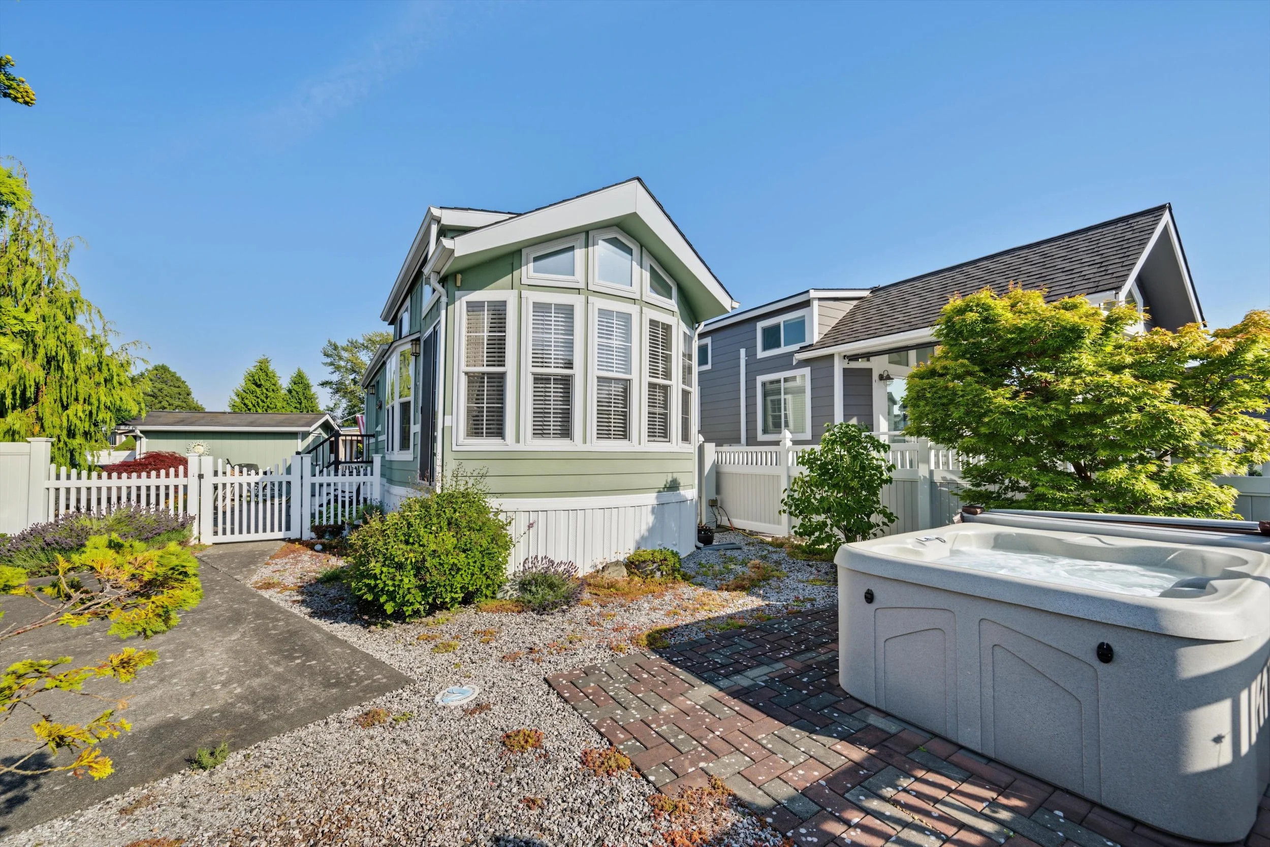 10-4751 Birch Bay Lynden Rd 53 Exterior (6).jpg