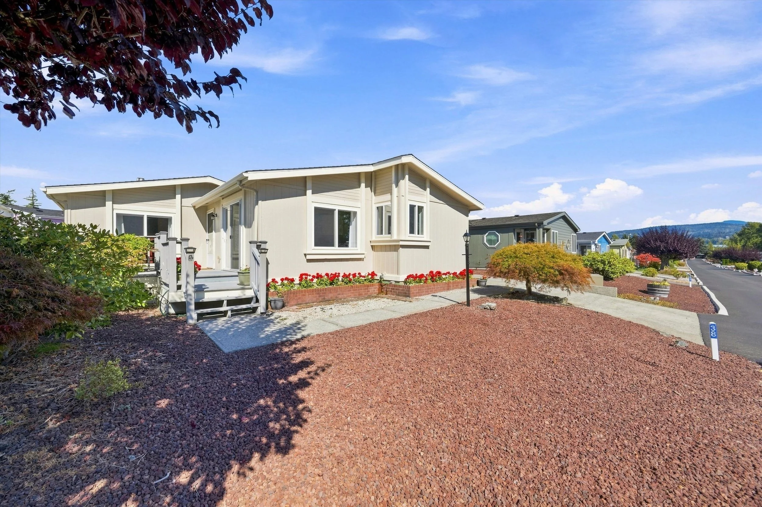 46-3802 James St #38-136.jpg