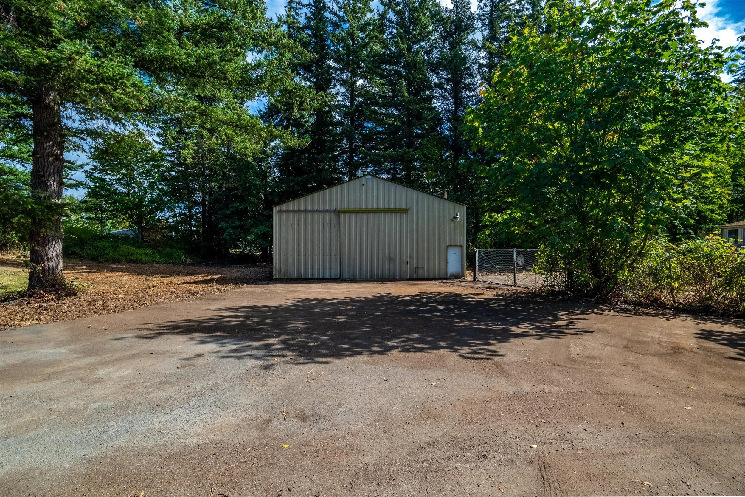 12-2033 E Pole Rd-7.jpg