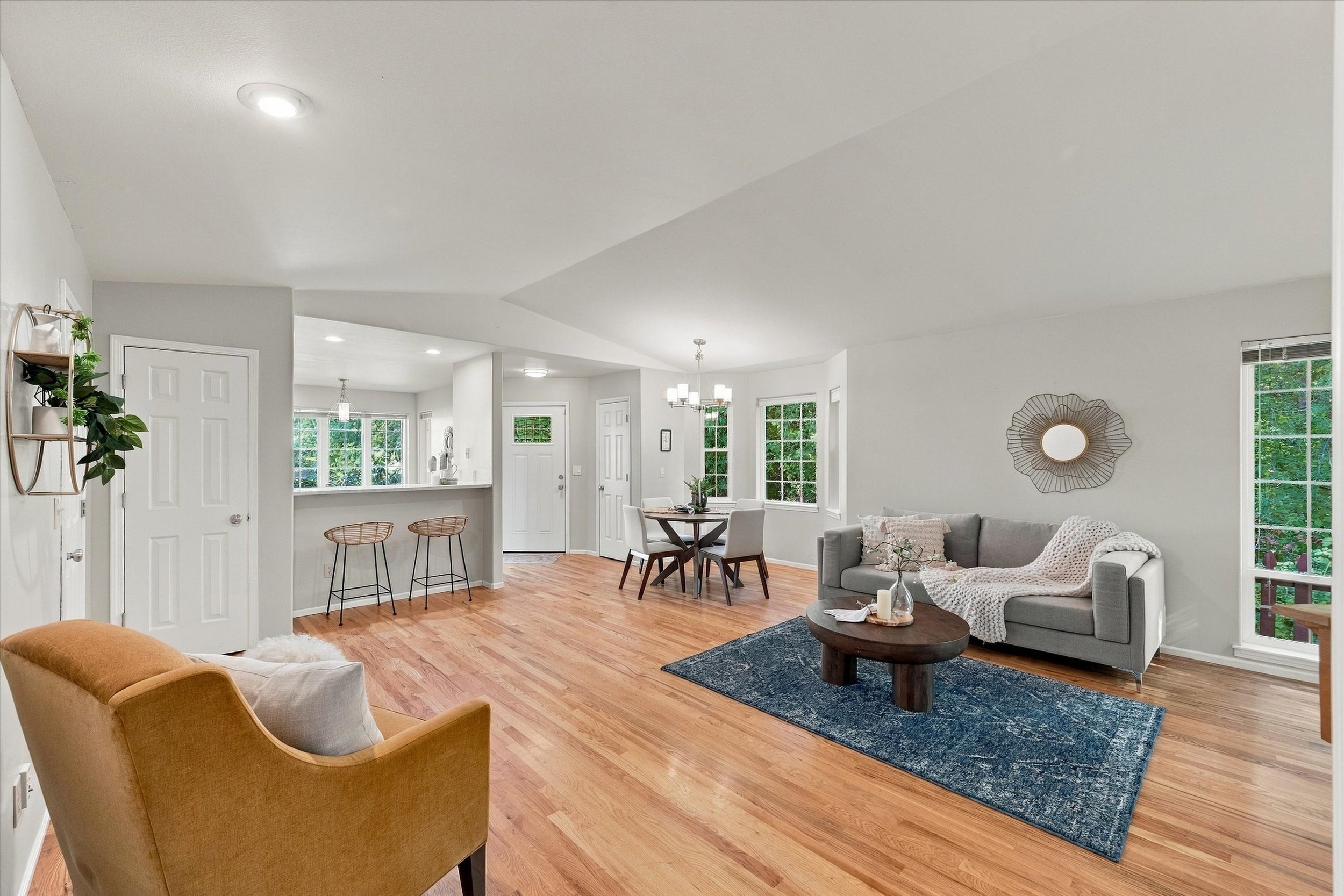 21-2532 New Haven Pl (20).jpg