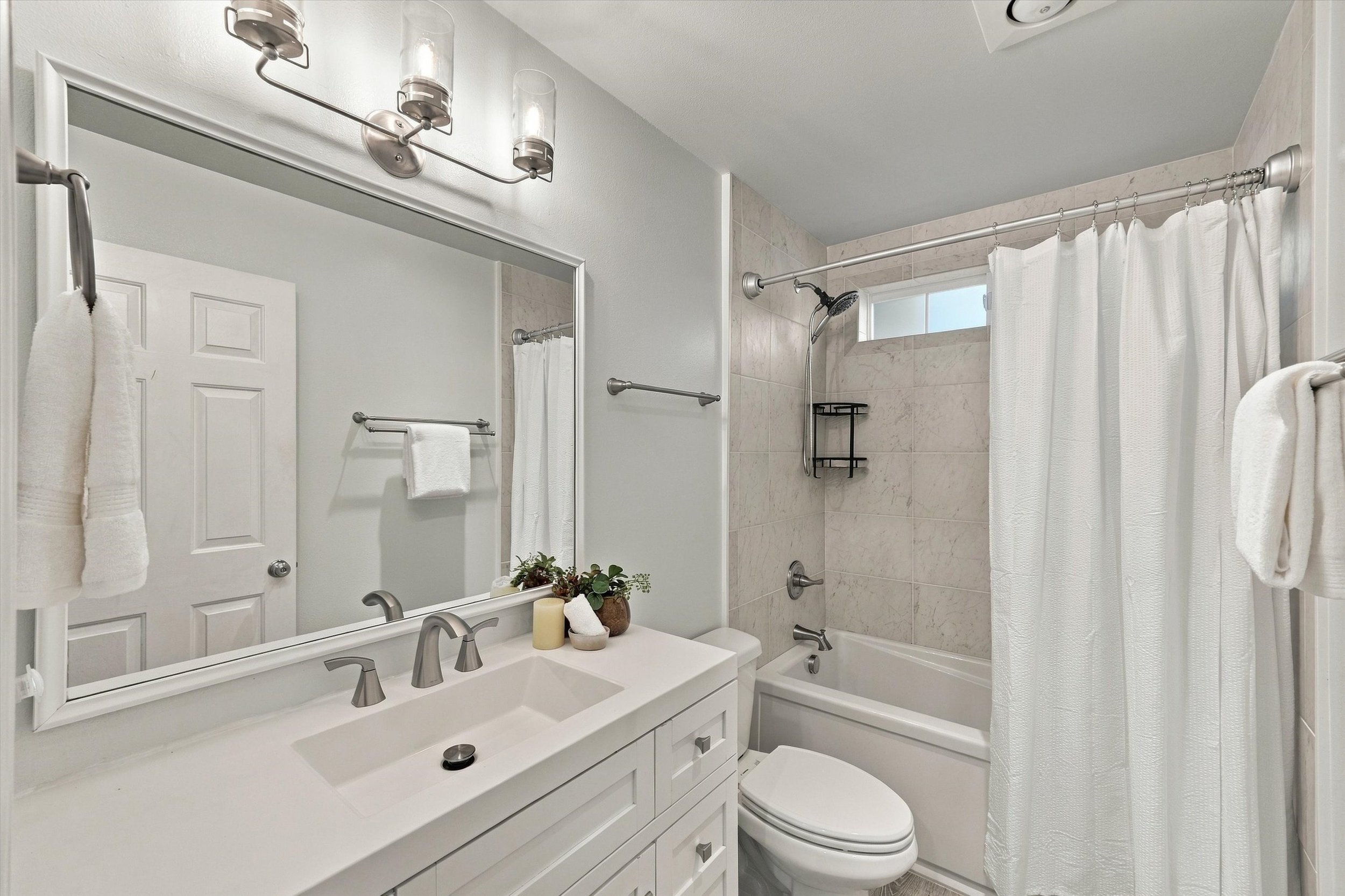 20-2532 New Haven Pl (19).jpg
