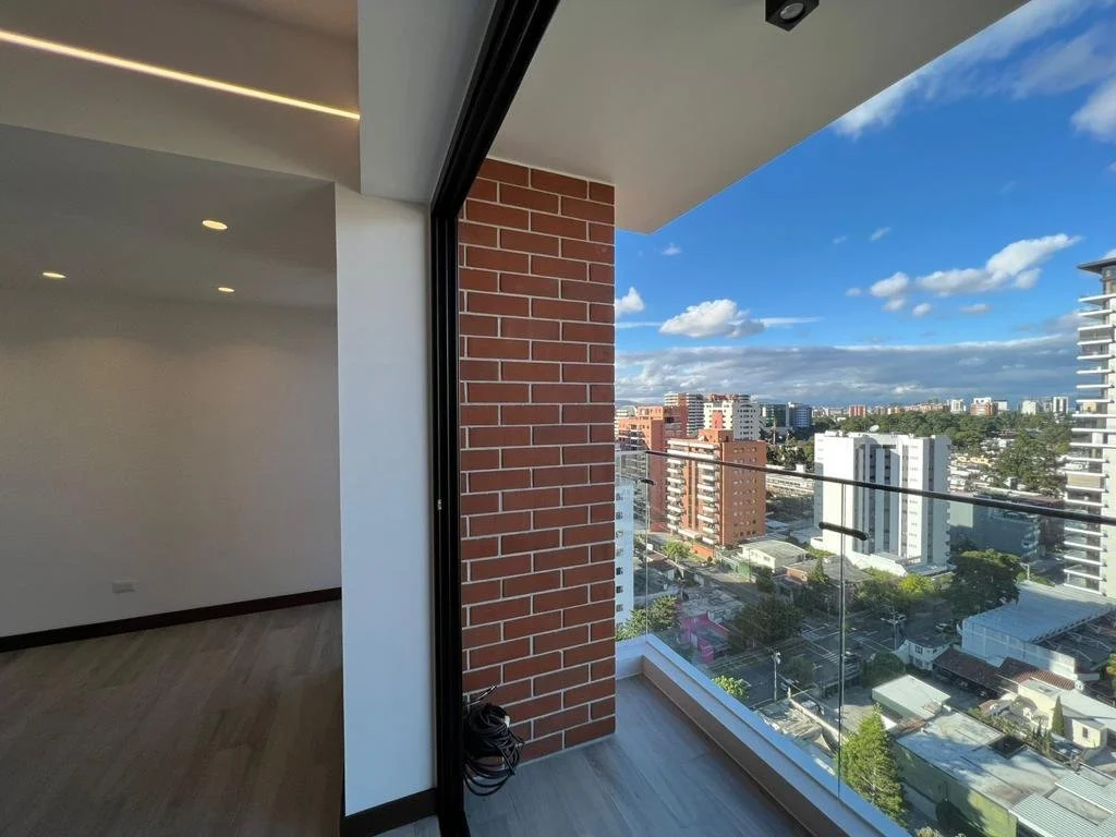 PHOTO-2023-05-08-17-06-10 (4).jpg