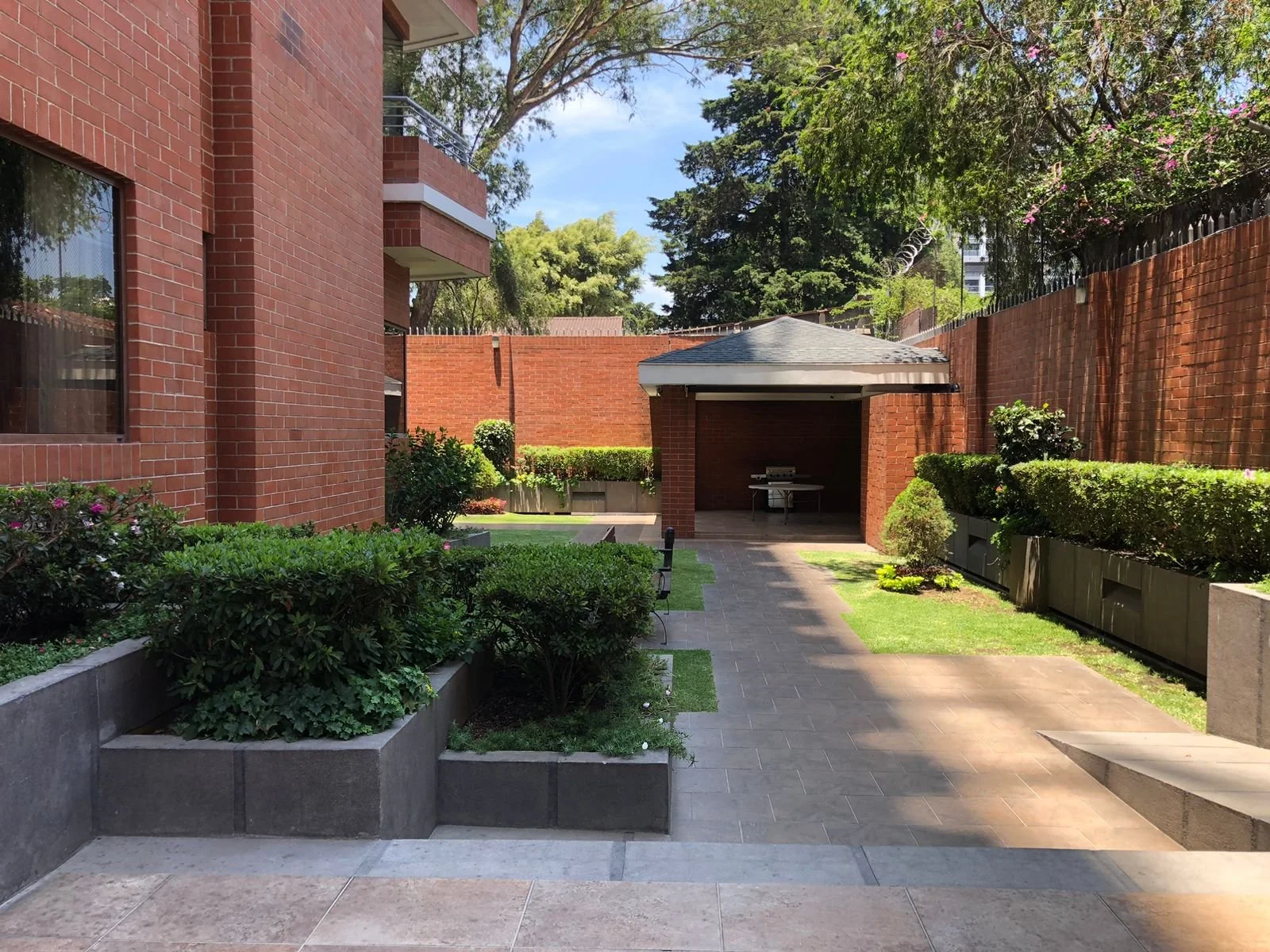 WhatsApp Image 2023-05-19 at 12.06.34 (1).jpeg