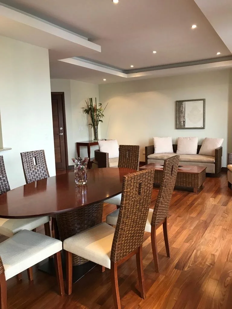 Se Vende Apto. Zona 10.