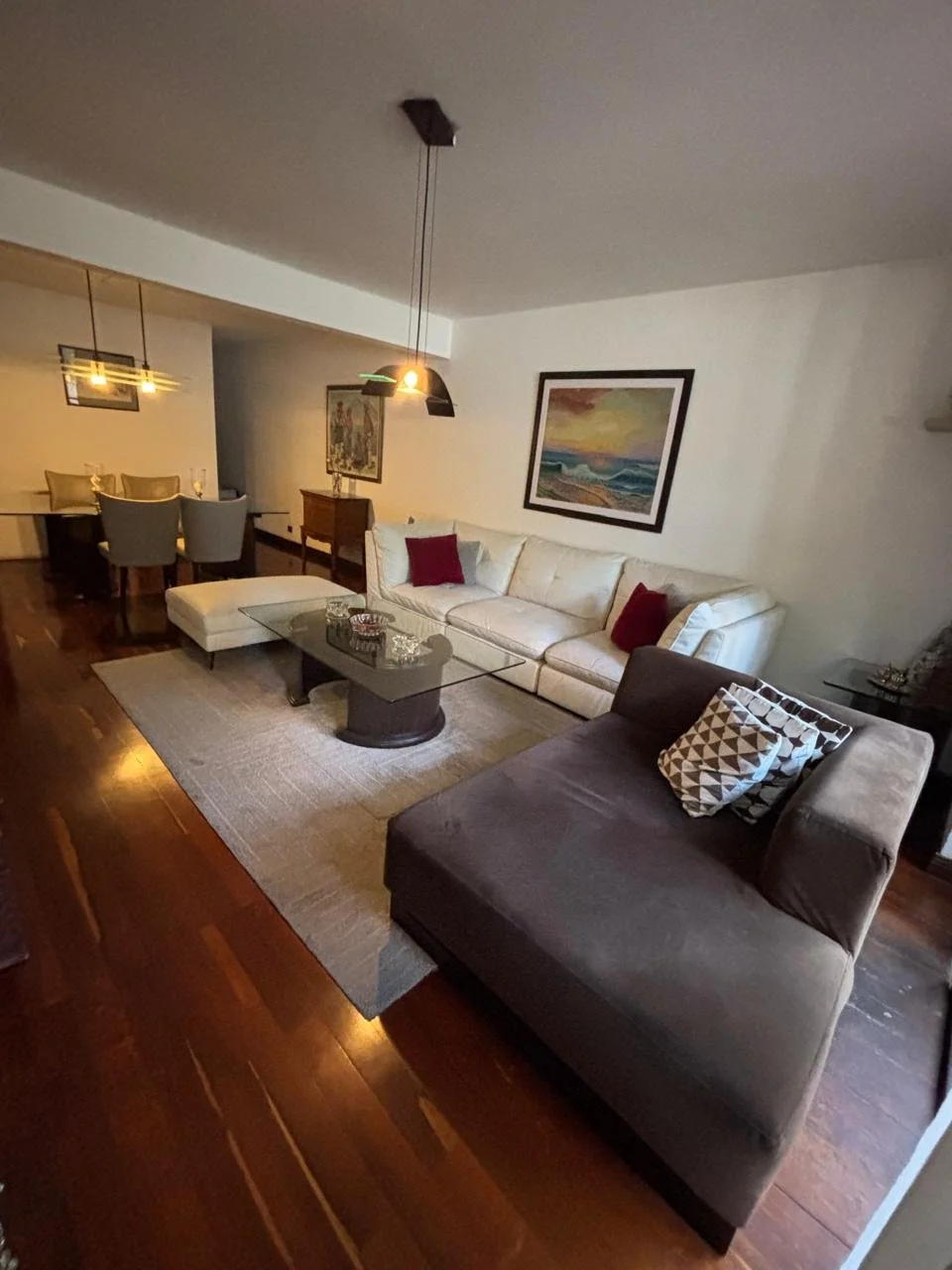 Se Vende/Alquila Apto. Villa Real, Zona 10.