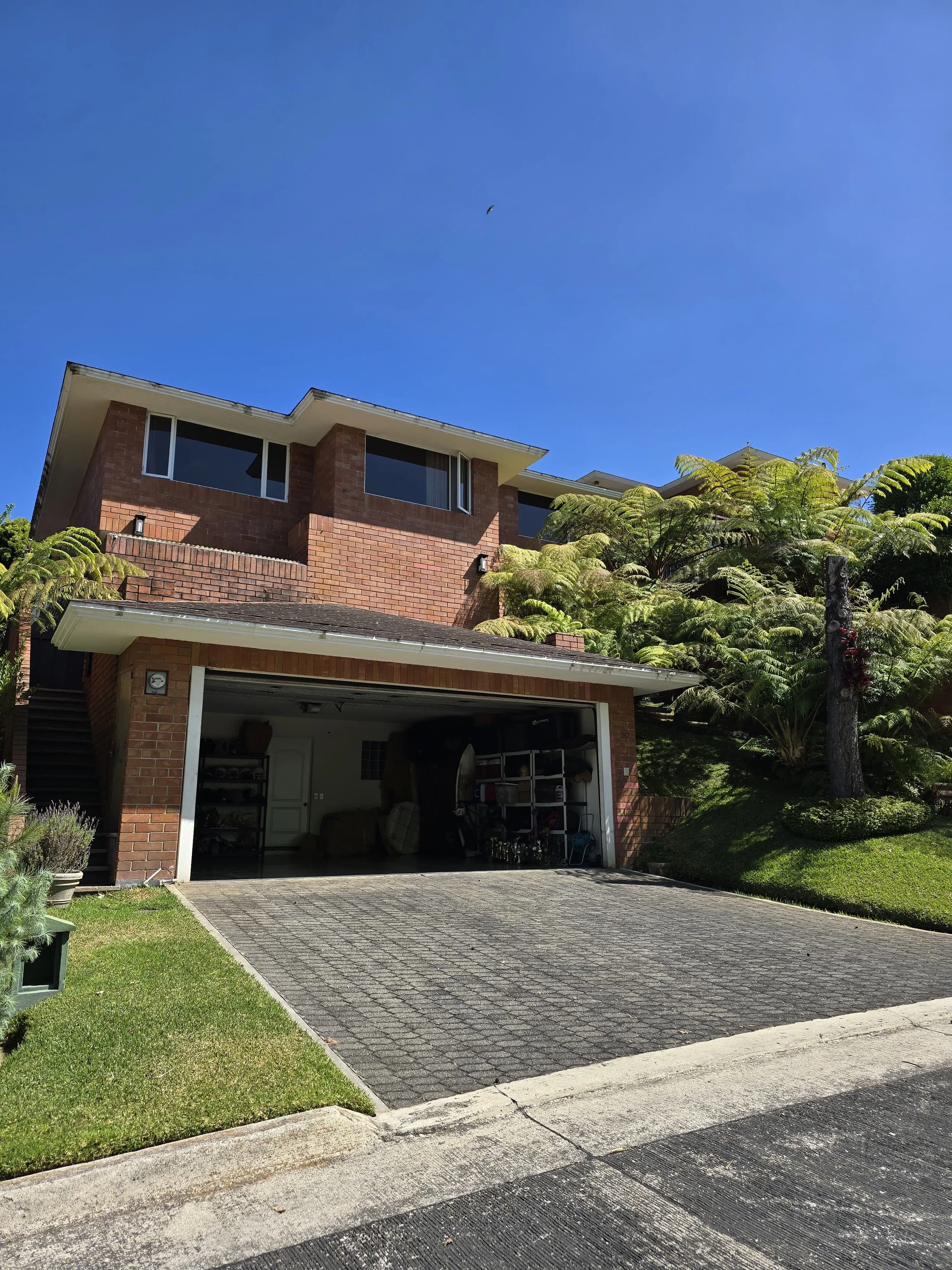 Se Alquila Casa en Condominio Las luces CES.